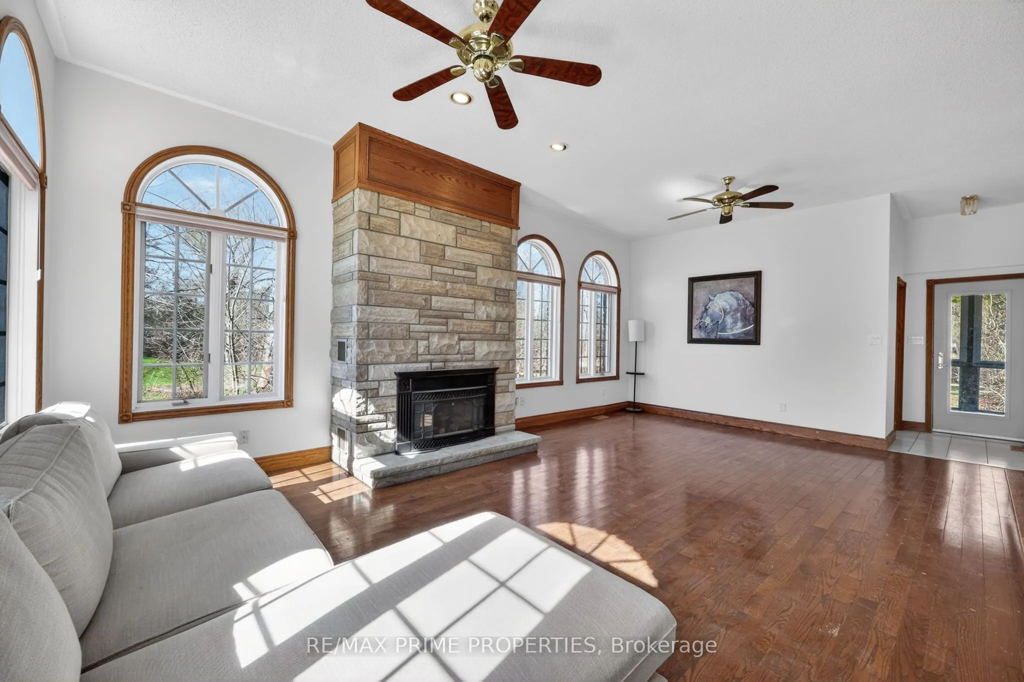 3016 Cole Road