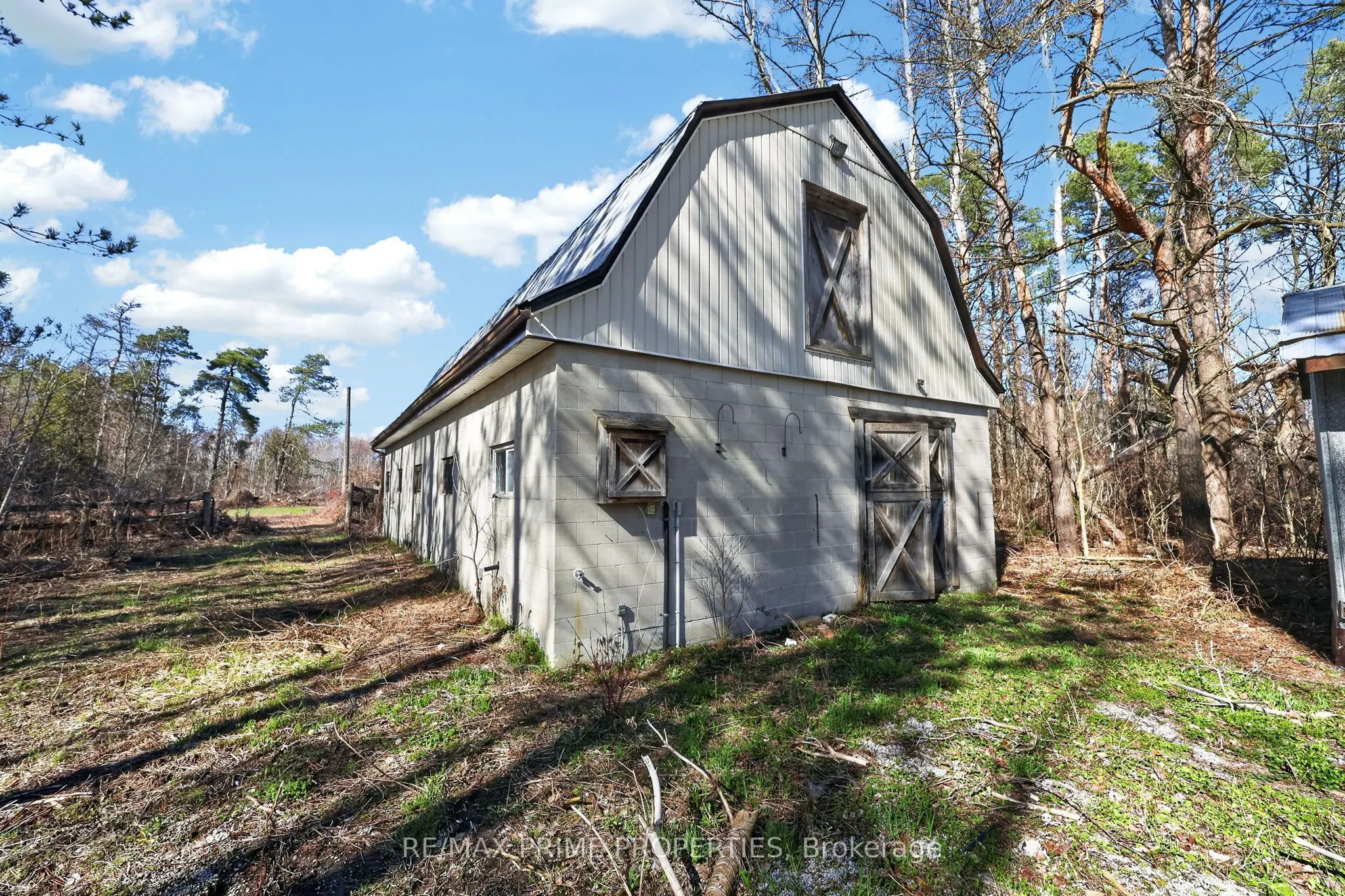 3016 Cole Road