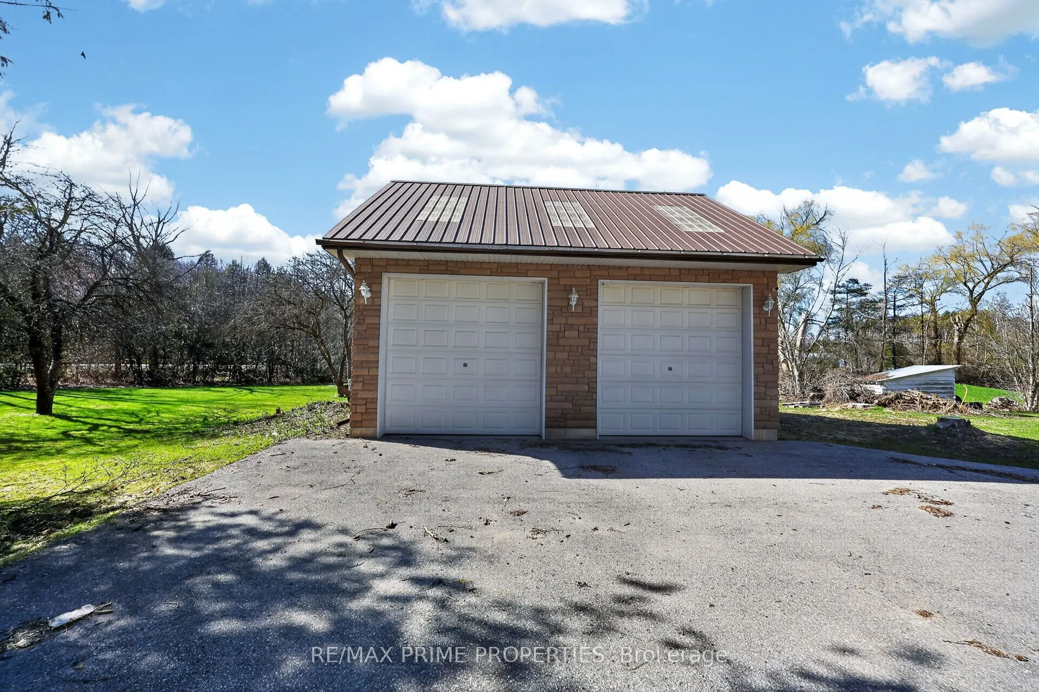 3016 Cole Road