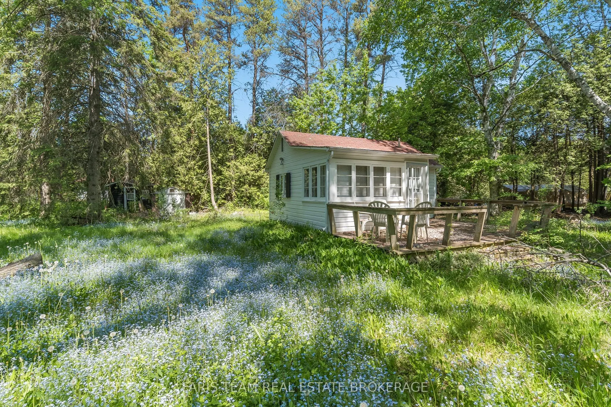 2144 25th Side Road