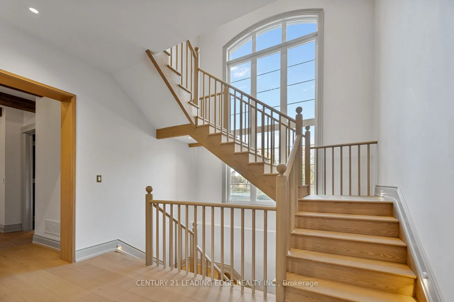 43 Newton Reed Crescent