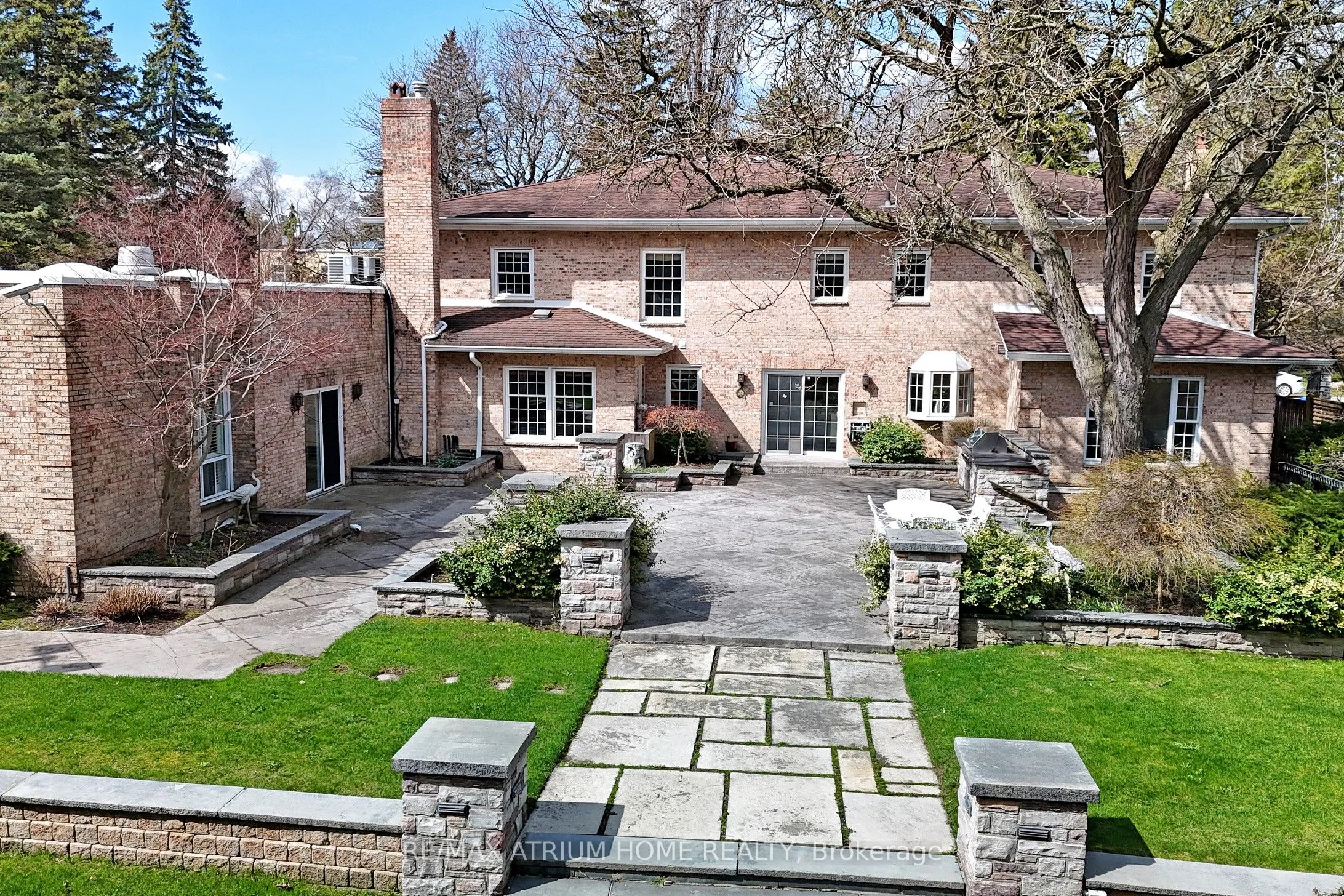 19 Limcombe Drive