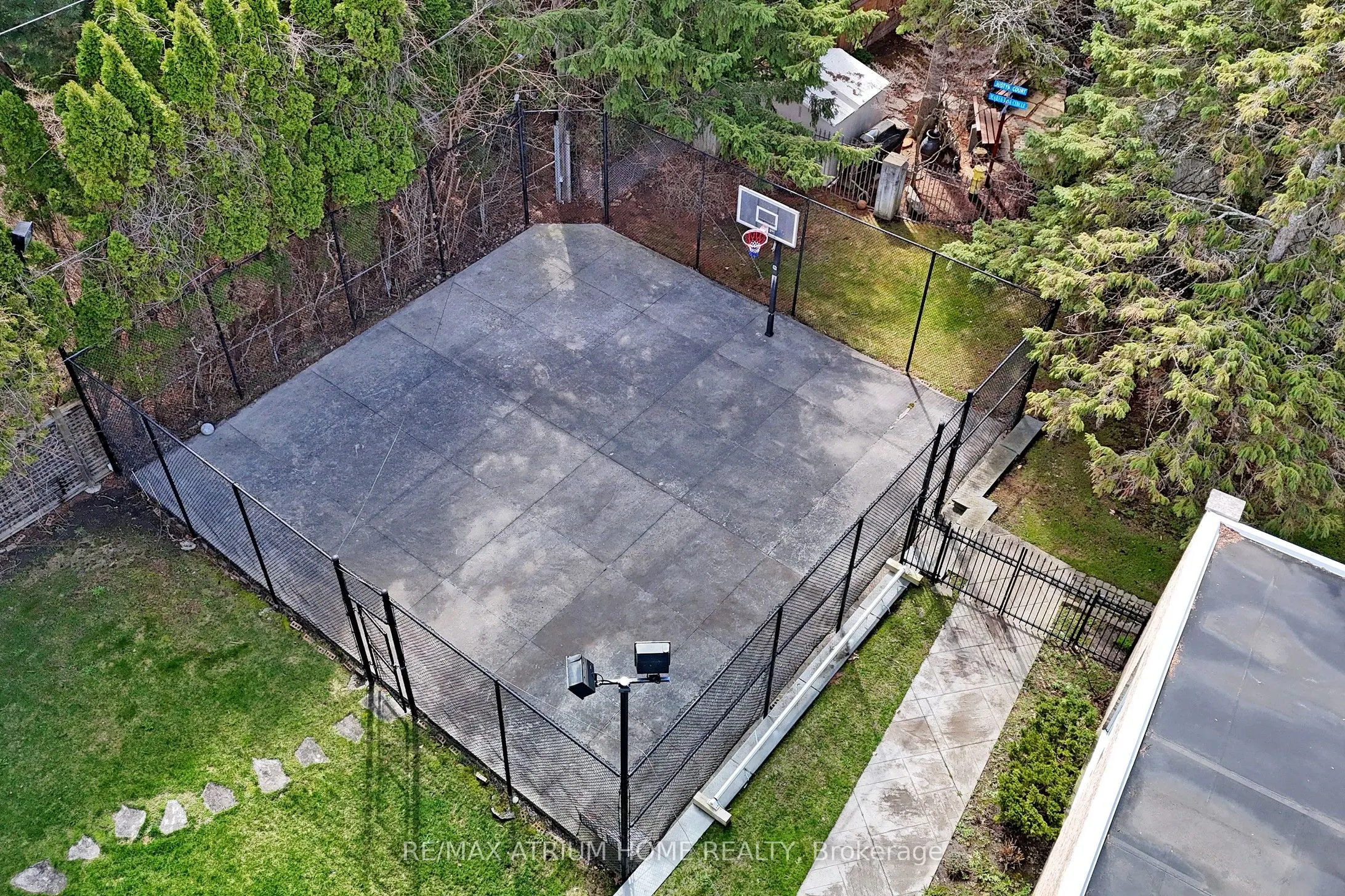 19 Limcombe Drive