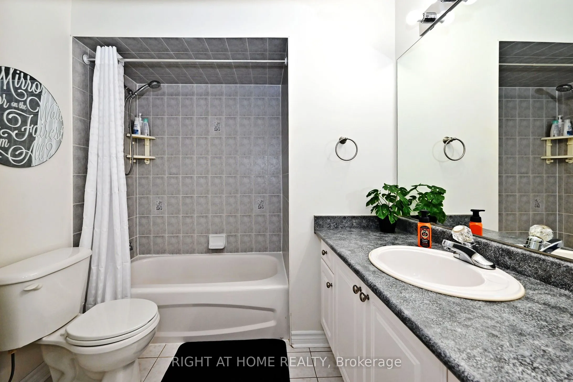 73 Bloomgate Crescent