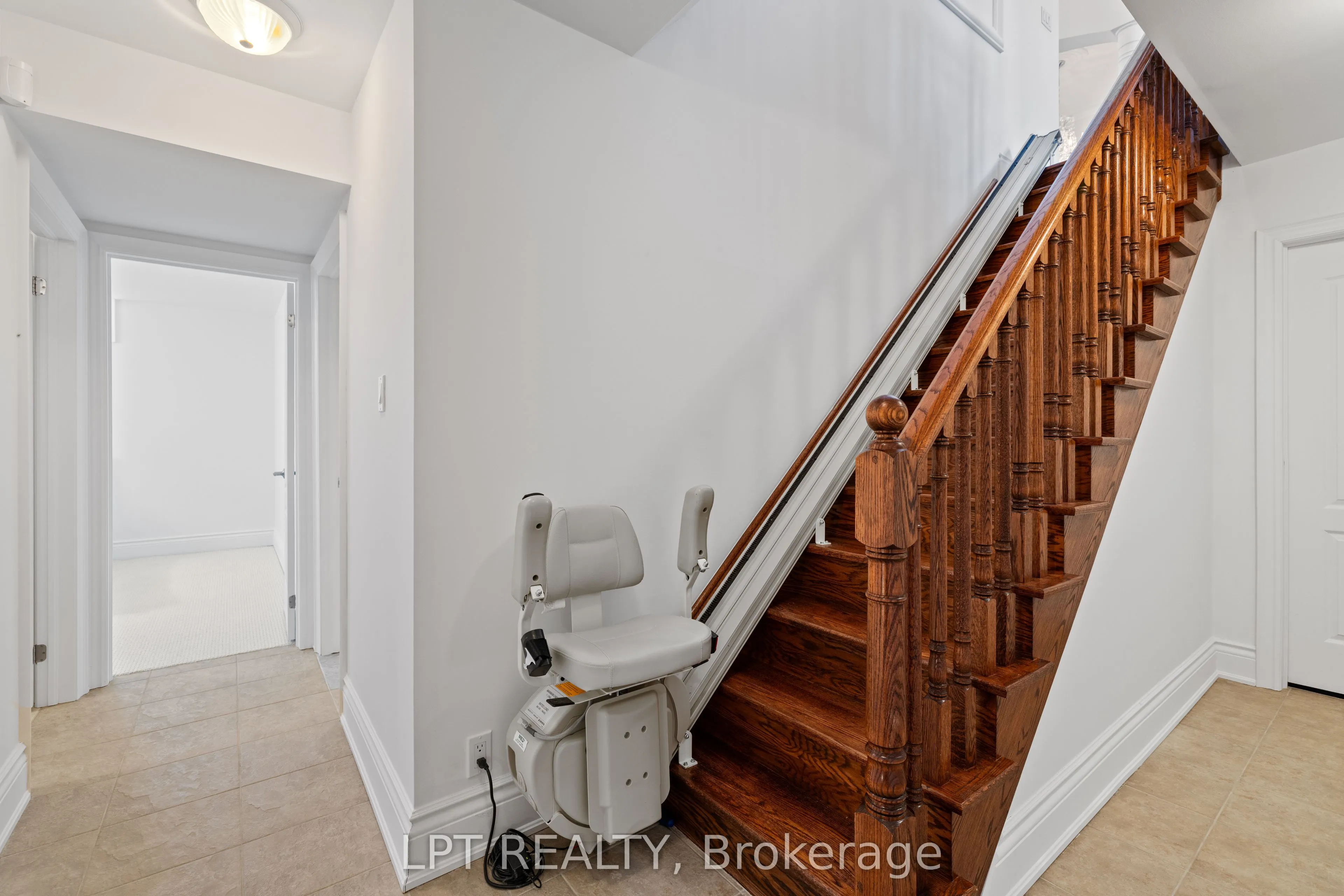 5 Wolford Court