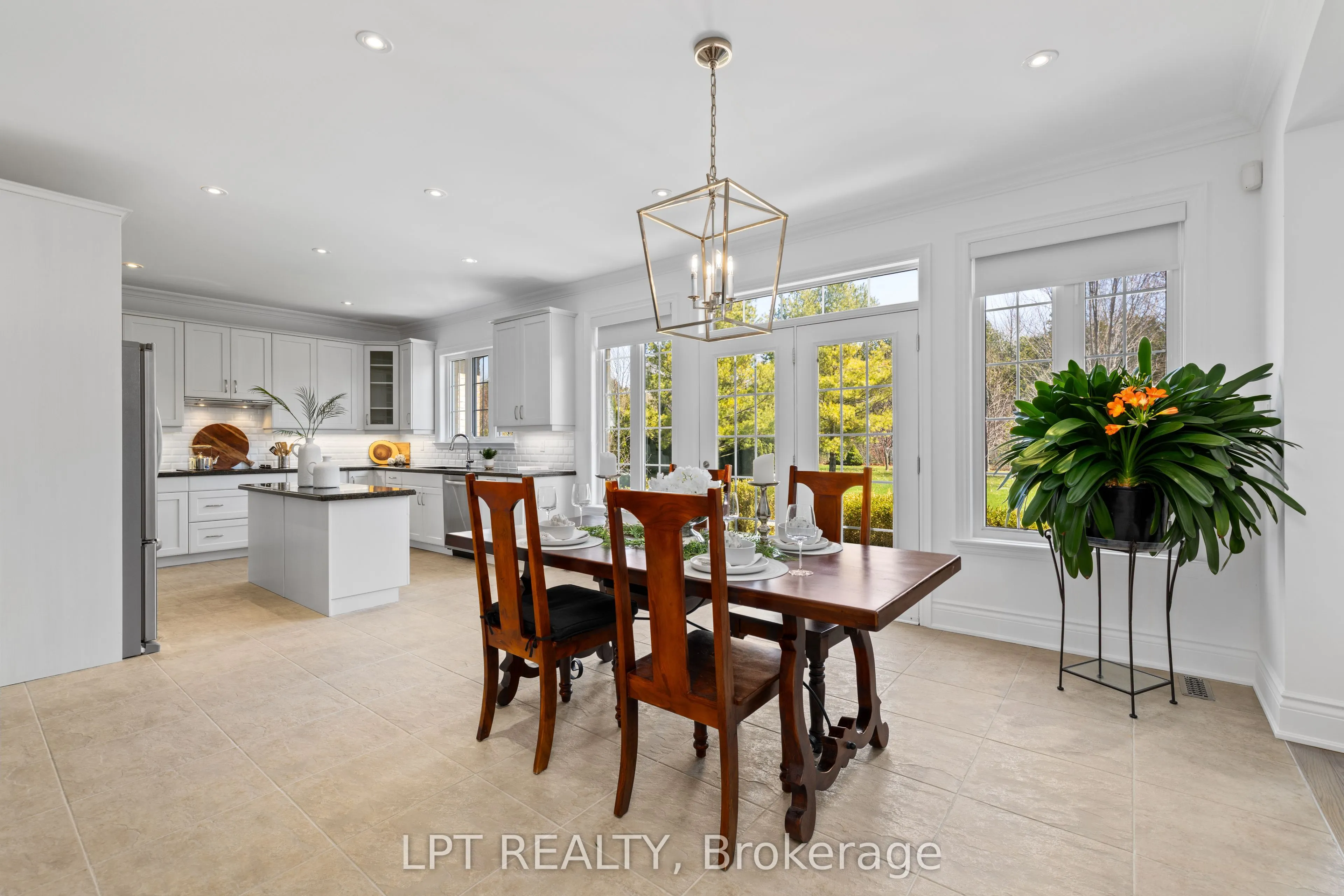 5 Wolford Court