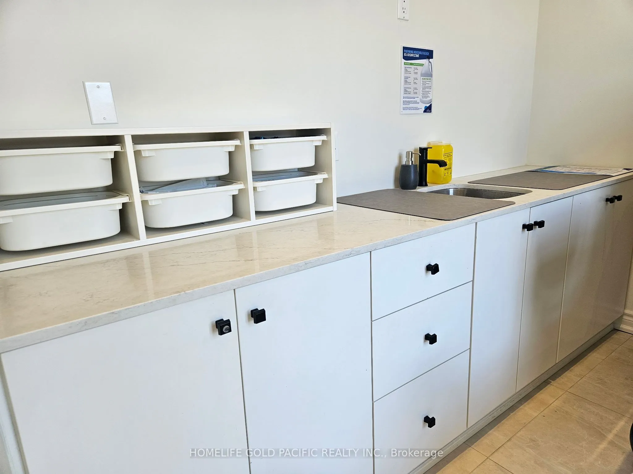 397 Kleinburg Summit Way #(Nail Station)