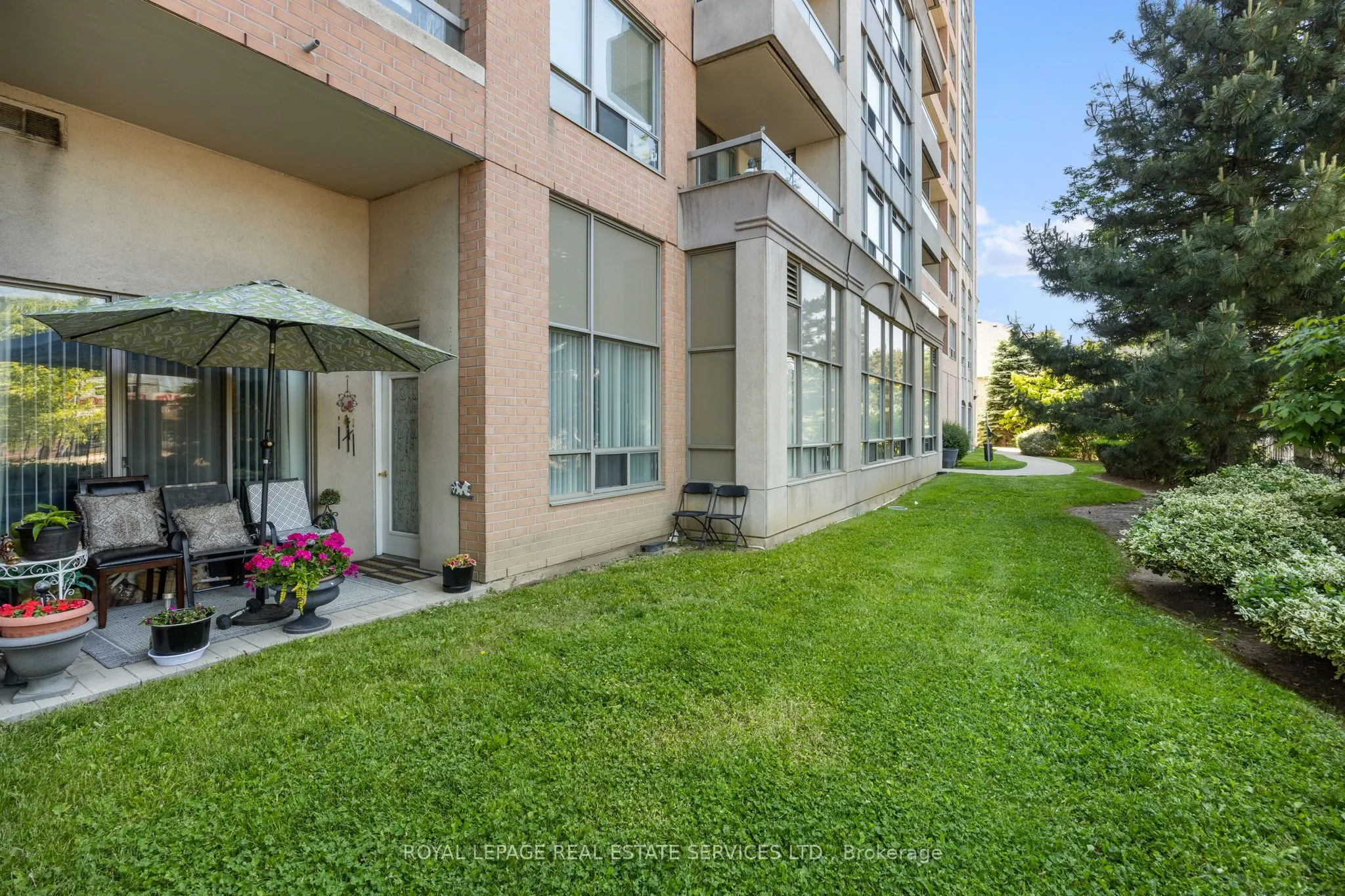 9 Northern Heights Drive #101