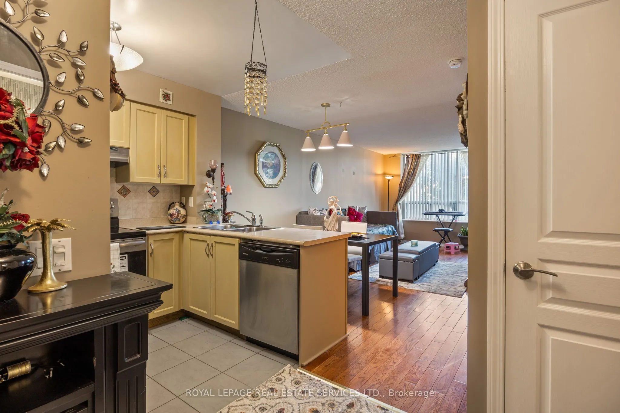 9 Northern Heights Drive #101