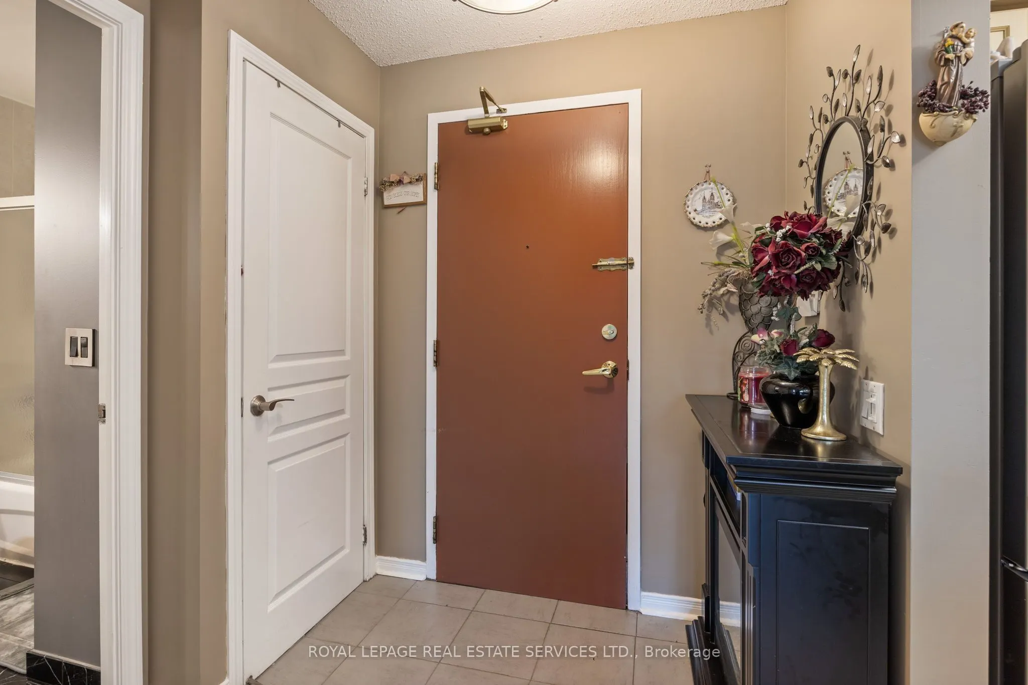 9 Northern Heights Drive #101