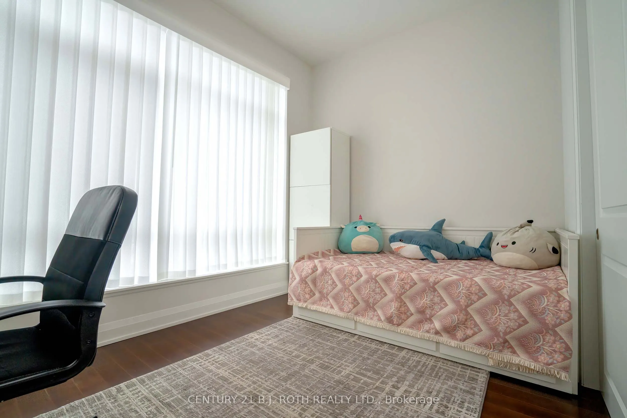 15277 Yonge Street S #313