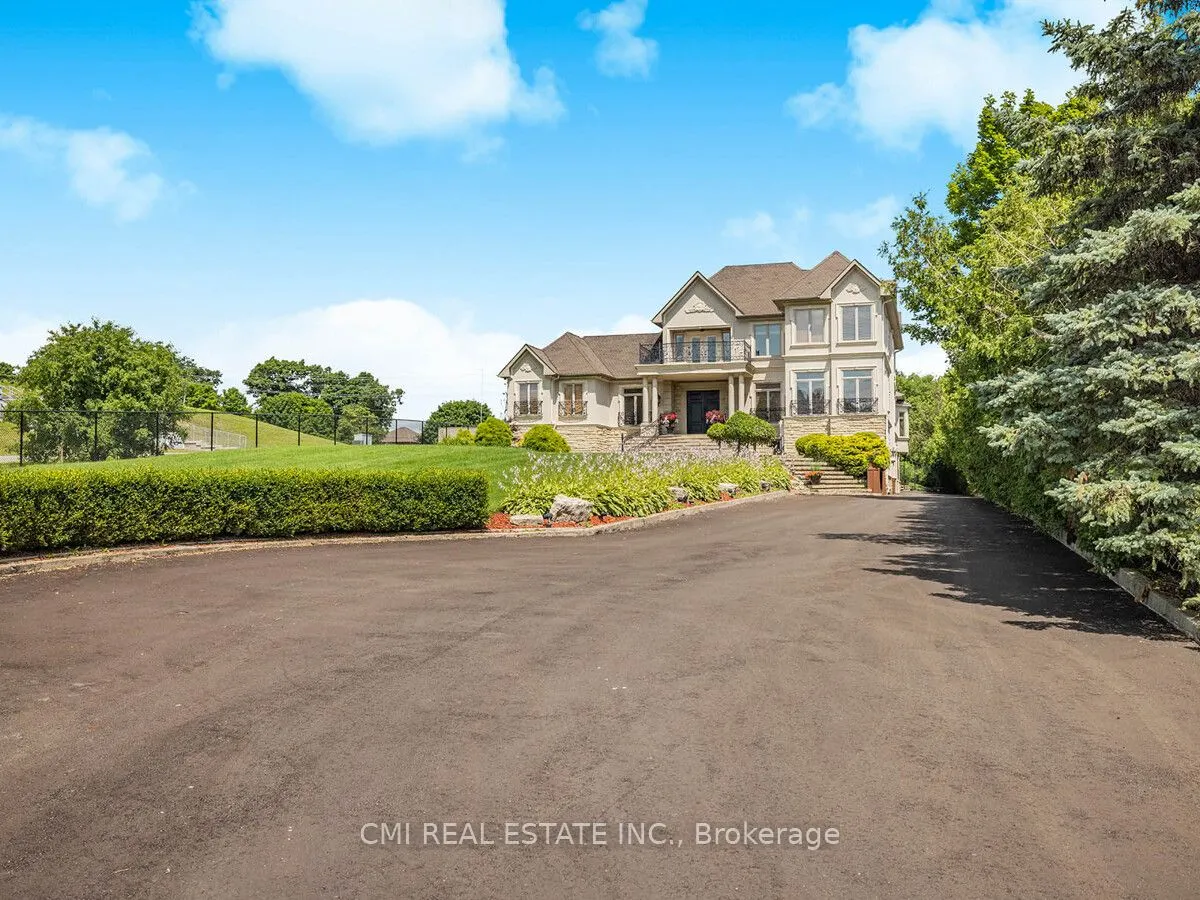 776 Woodland Acres Crescent