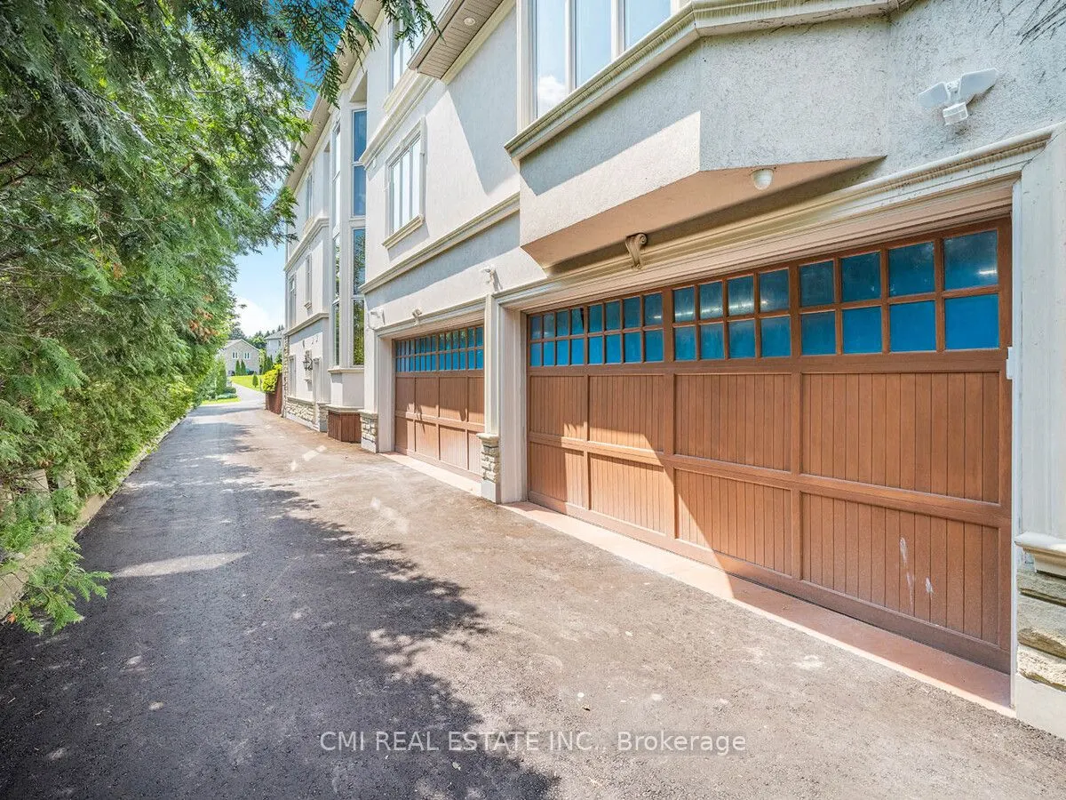 776 Woodland Acres Crescent
