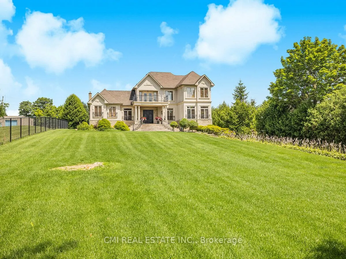 776 Woodland Acres Crescent