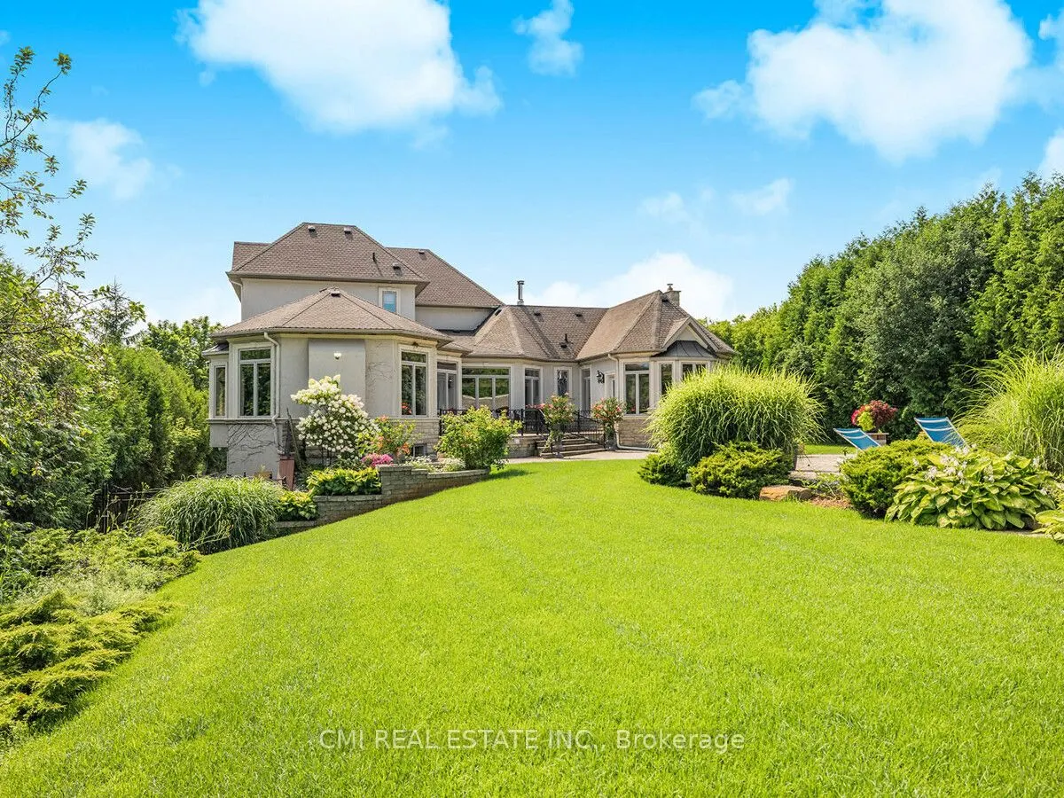 776 Woodland Acres Crescent
