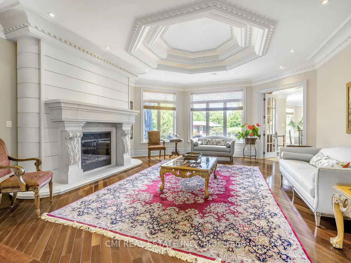 776 Woodland Acres Crescent