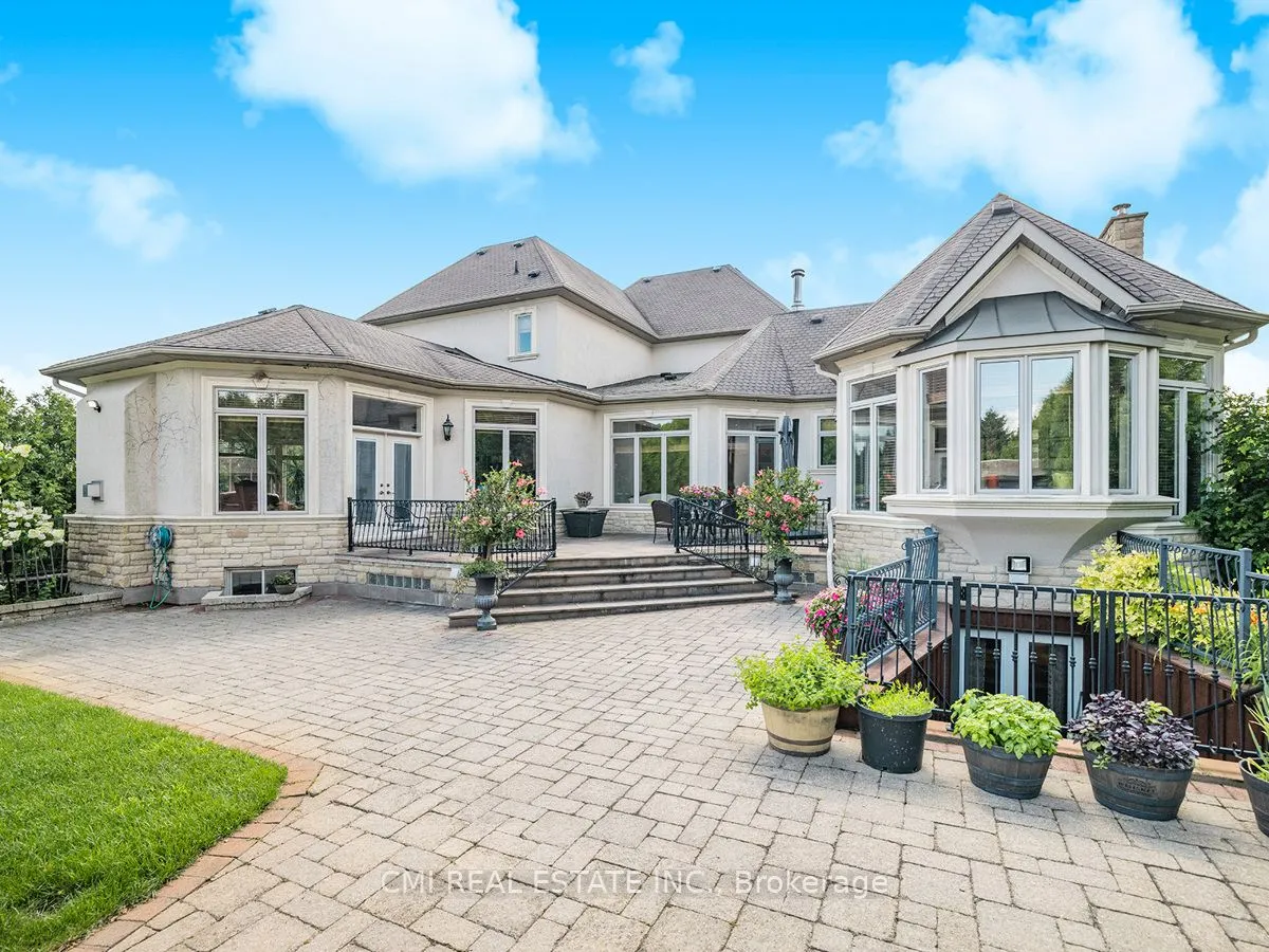 776 Woodland Acres Crescent