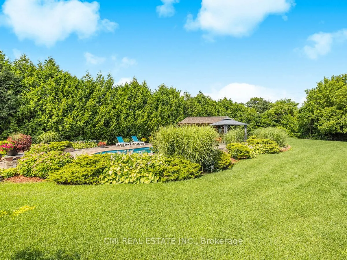 776 Woodland Acres Crescent