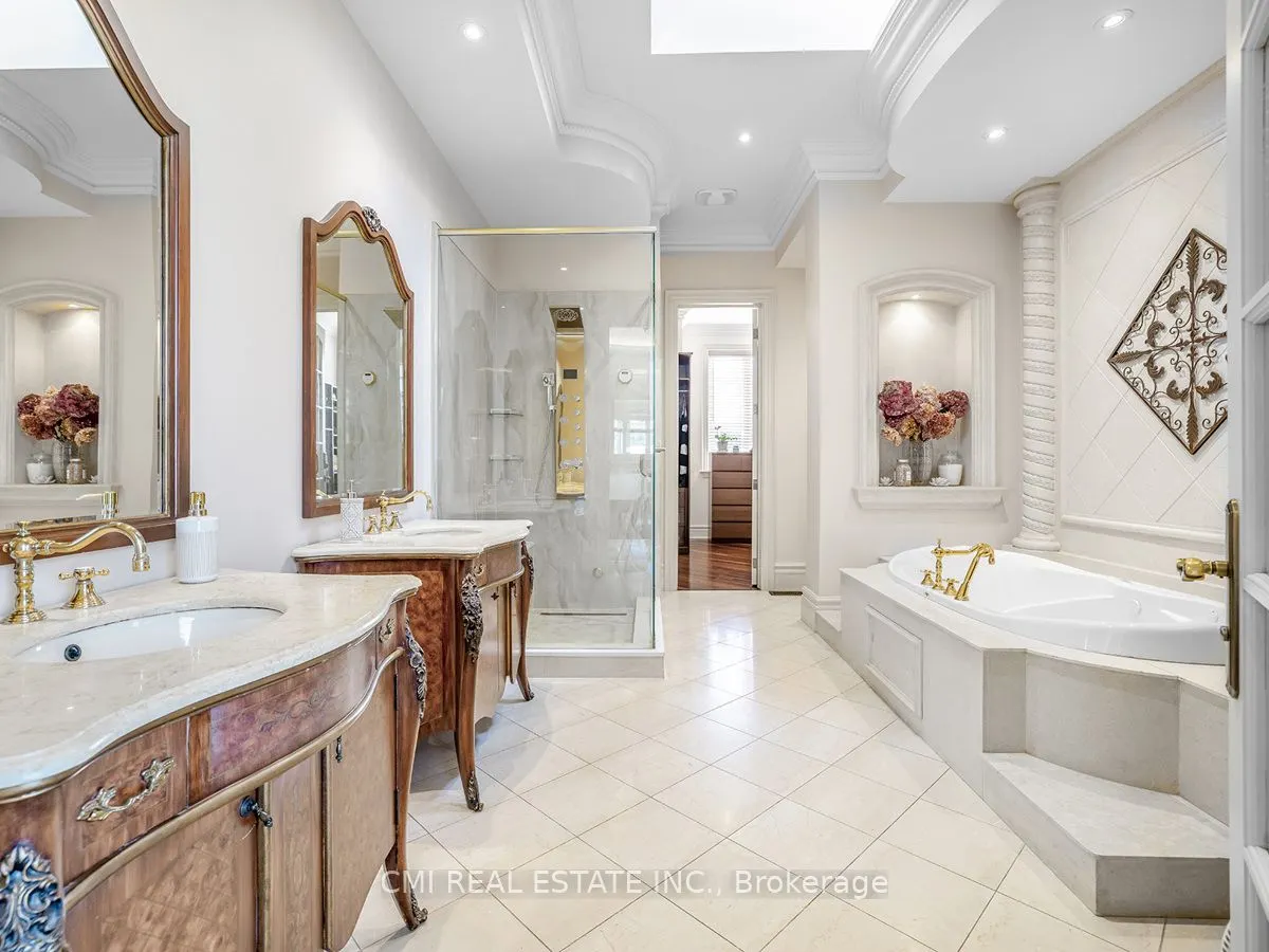 776 Woodland Acres Crescent