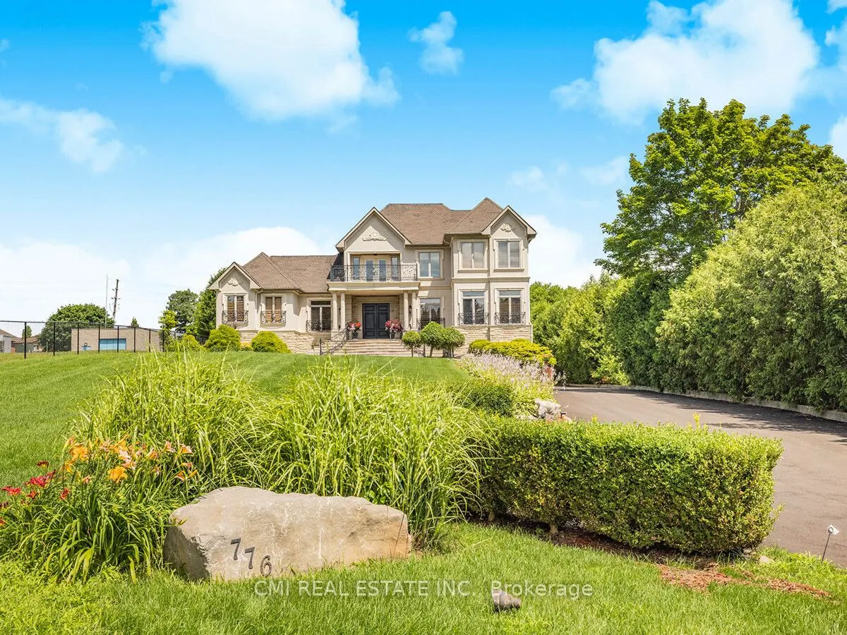 776 Woodland Acres Crescent