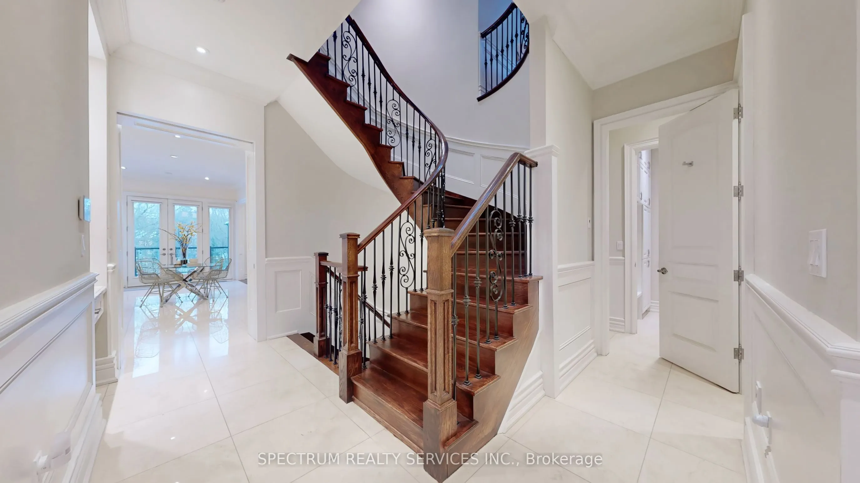 223 Lennox Avenue