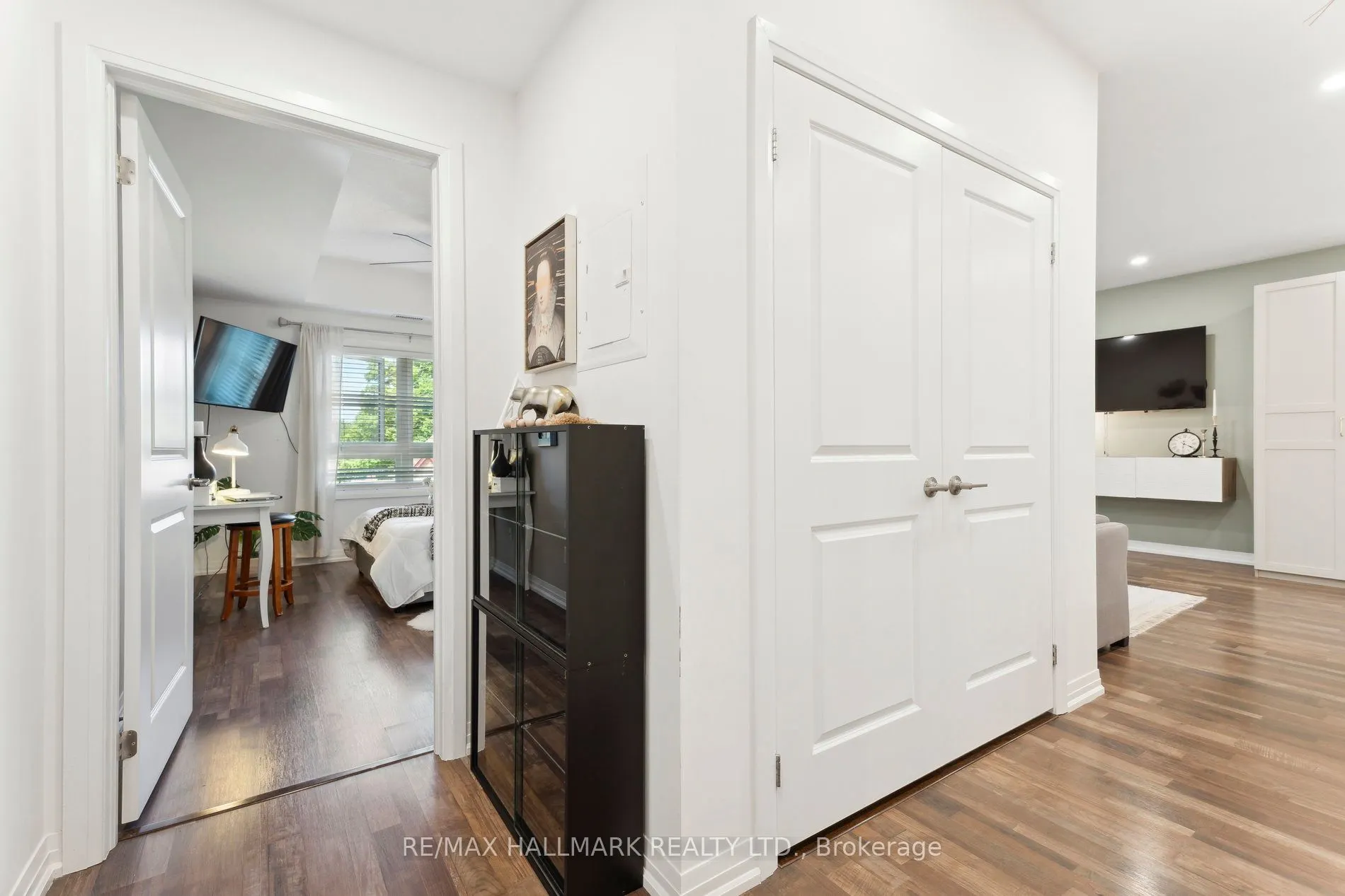 157 Wellington Street E #304