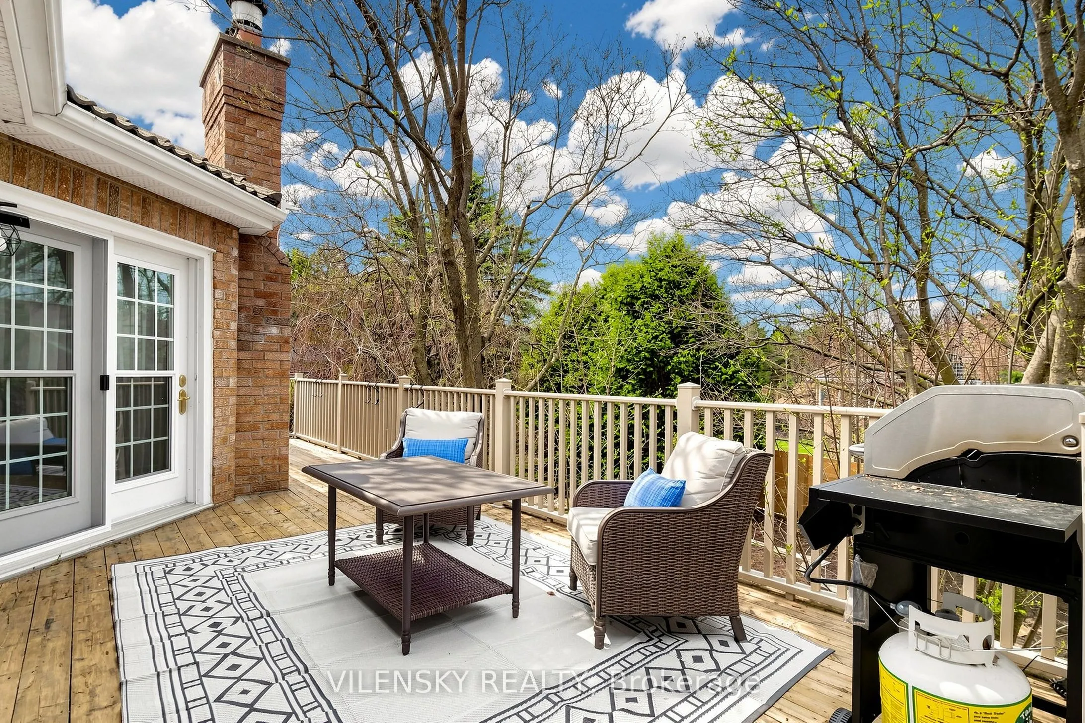 32 Whitfield Court