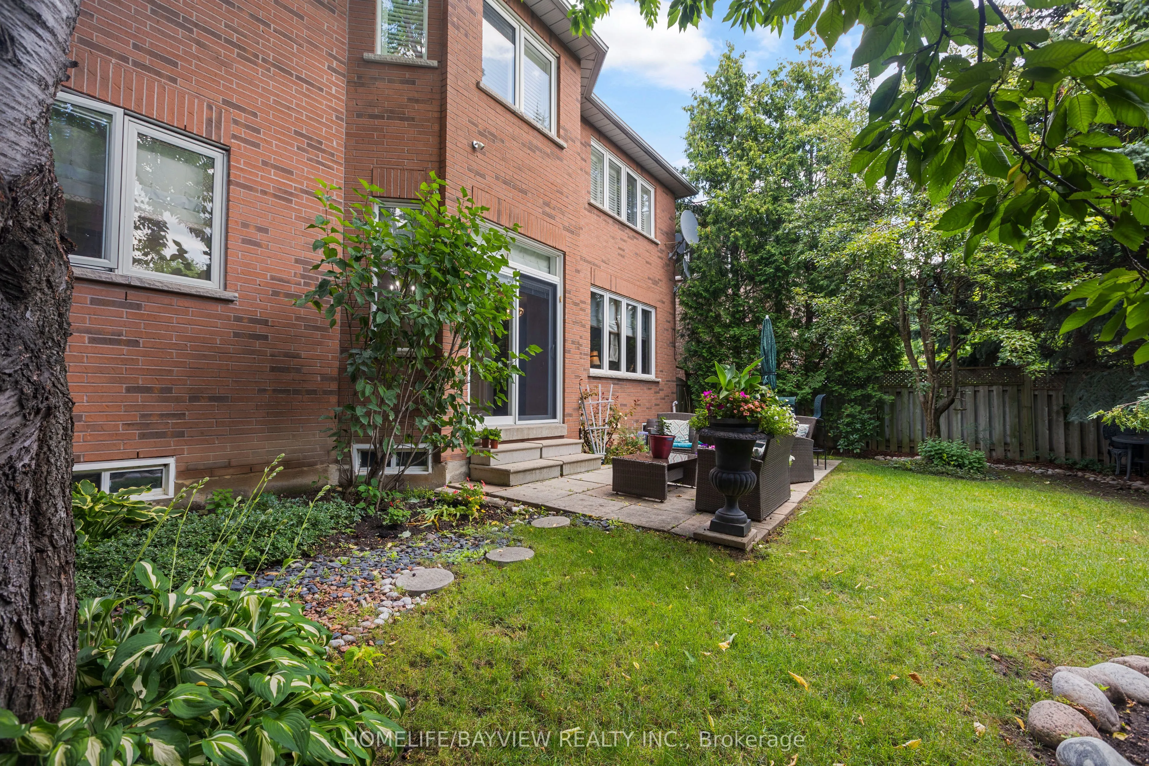 8 Pico Crescent