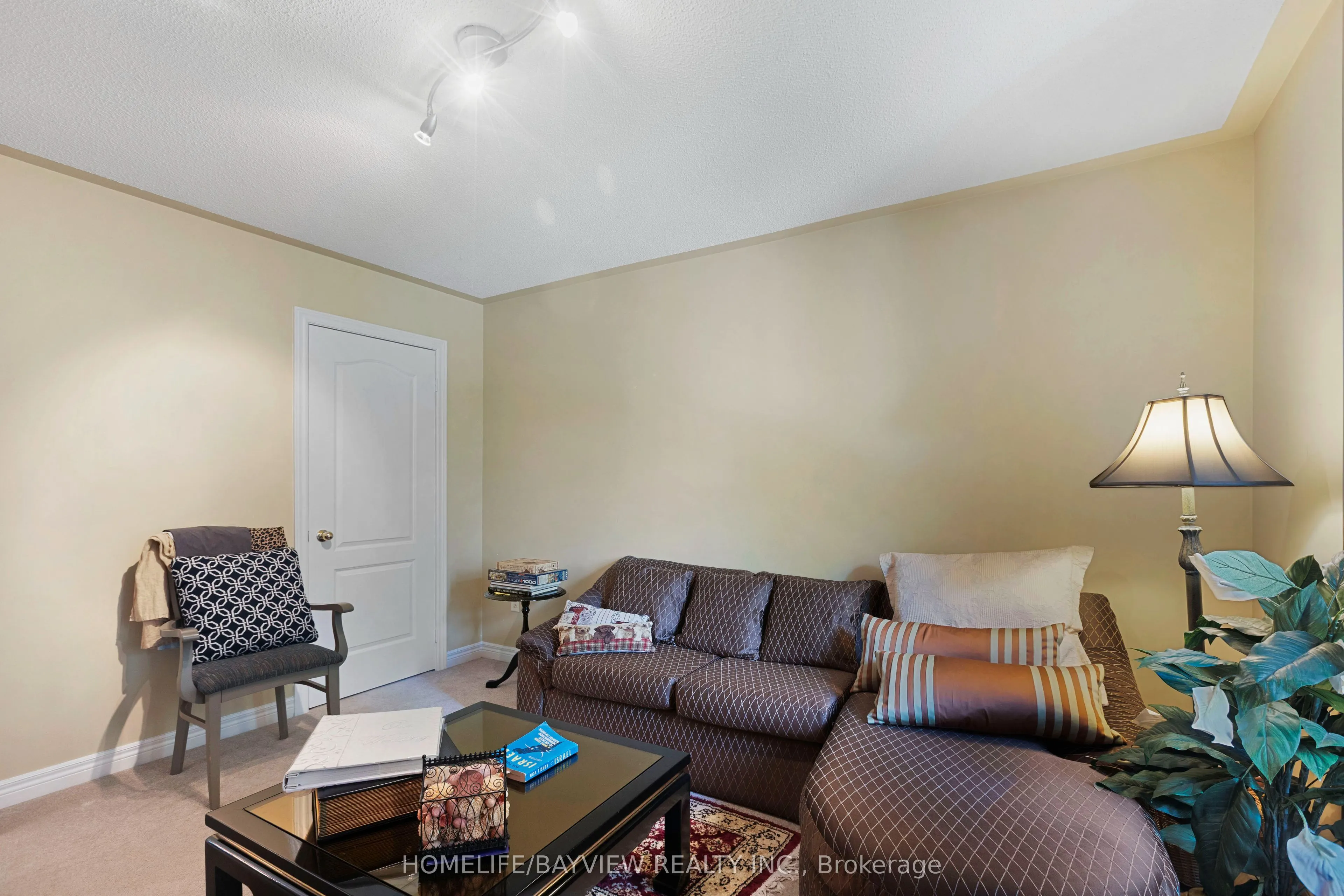 8 Pico Crescent
