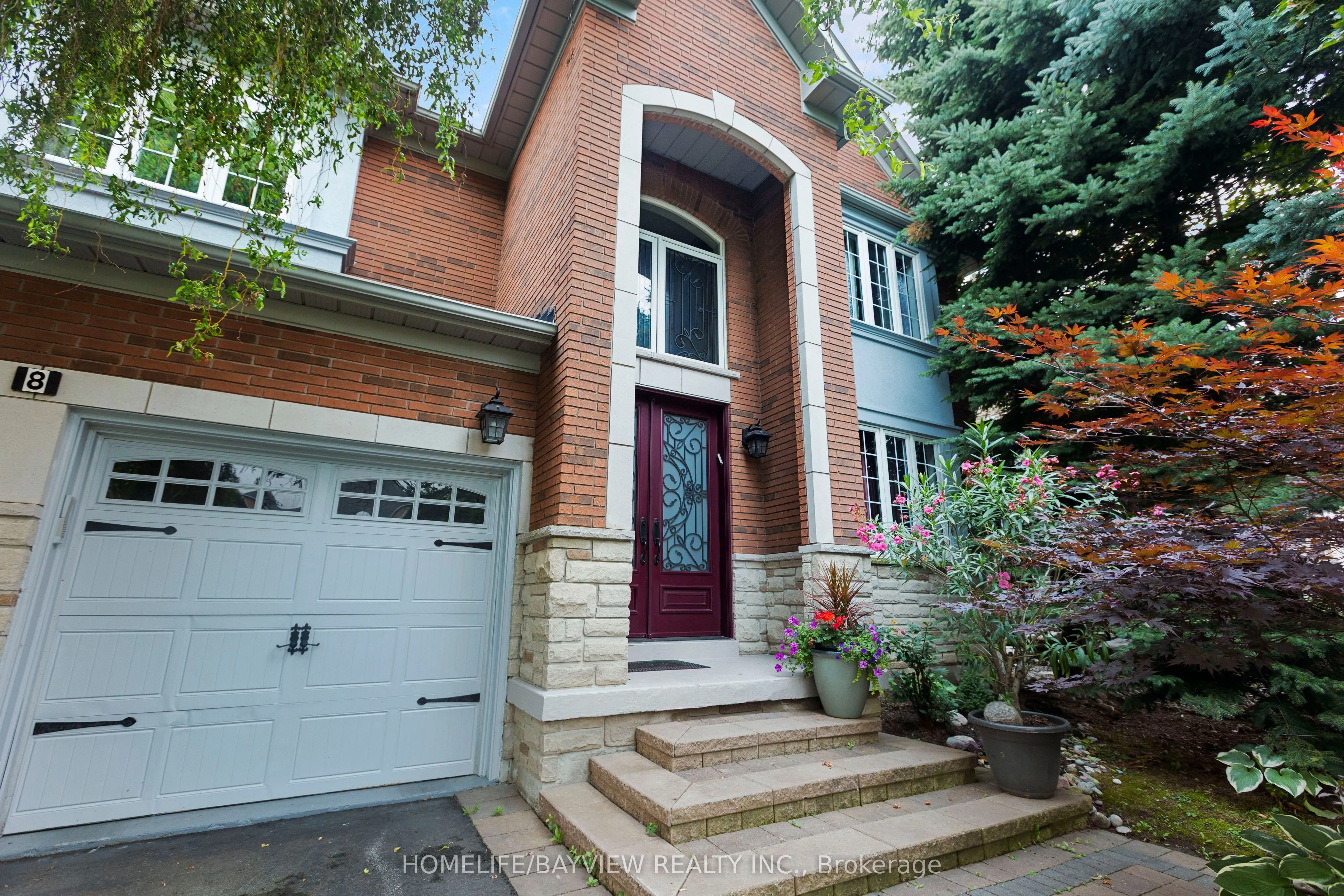 8 Pico Crescent