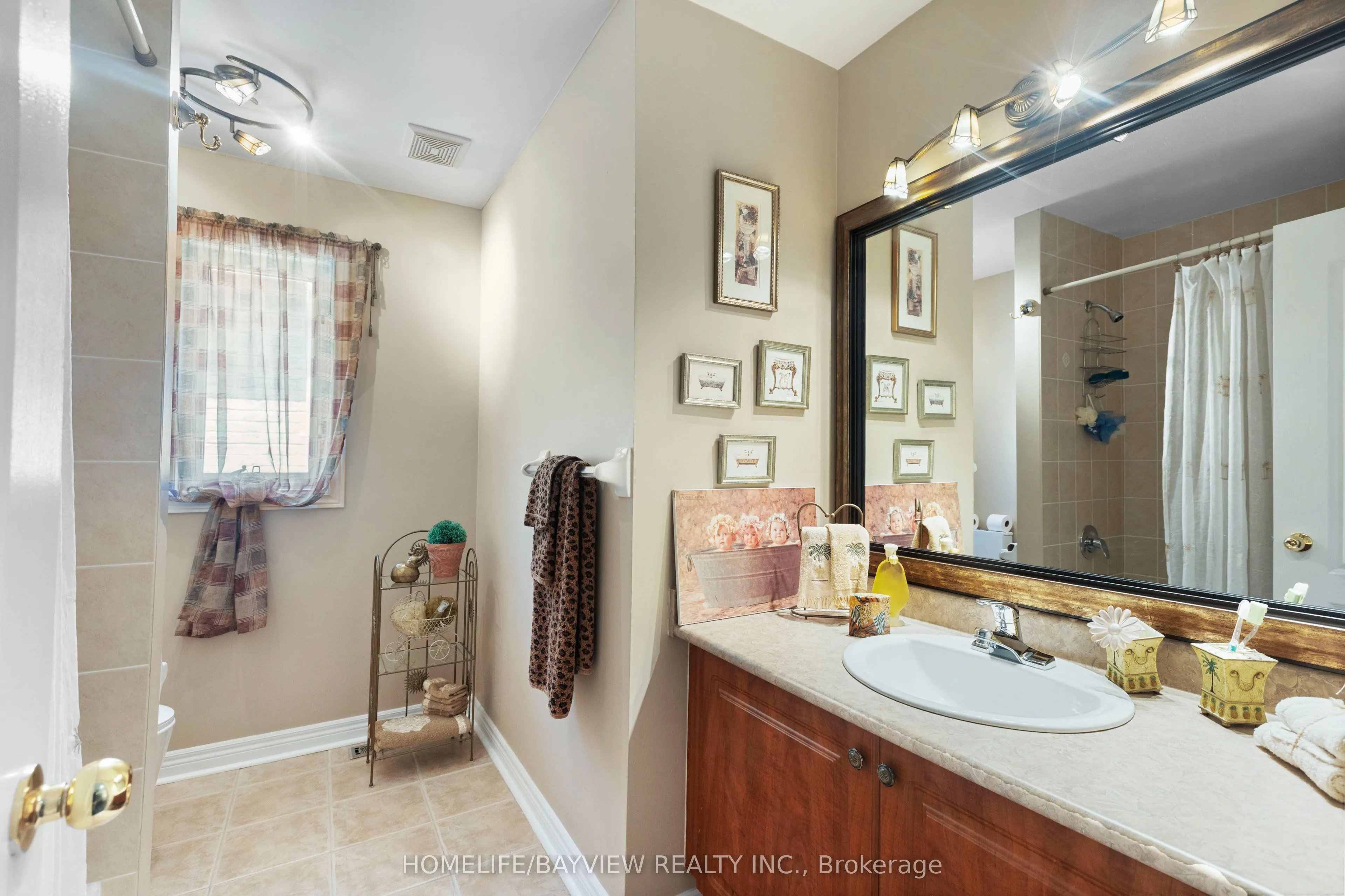 8 Pico Crescent