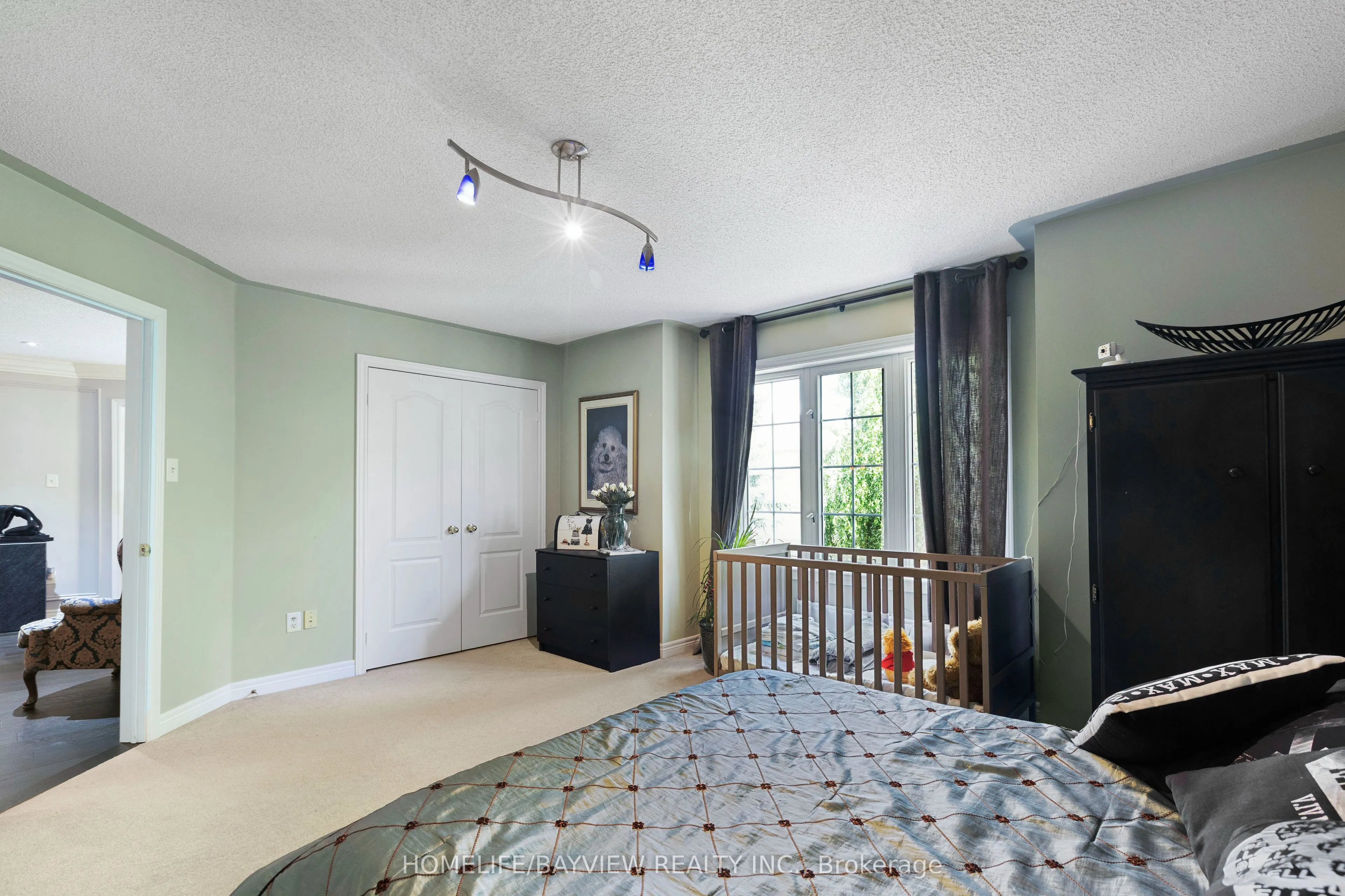 8 Pico Crescent