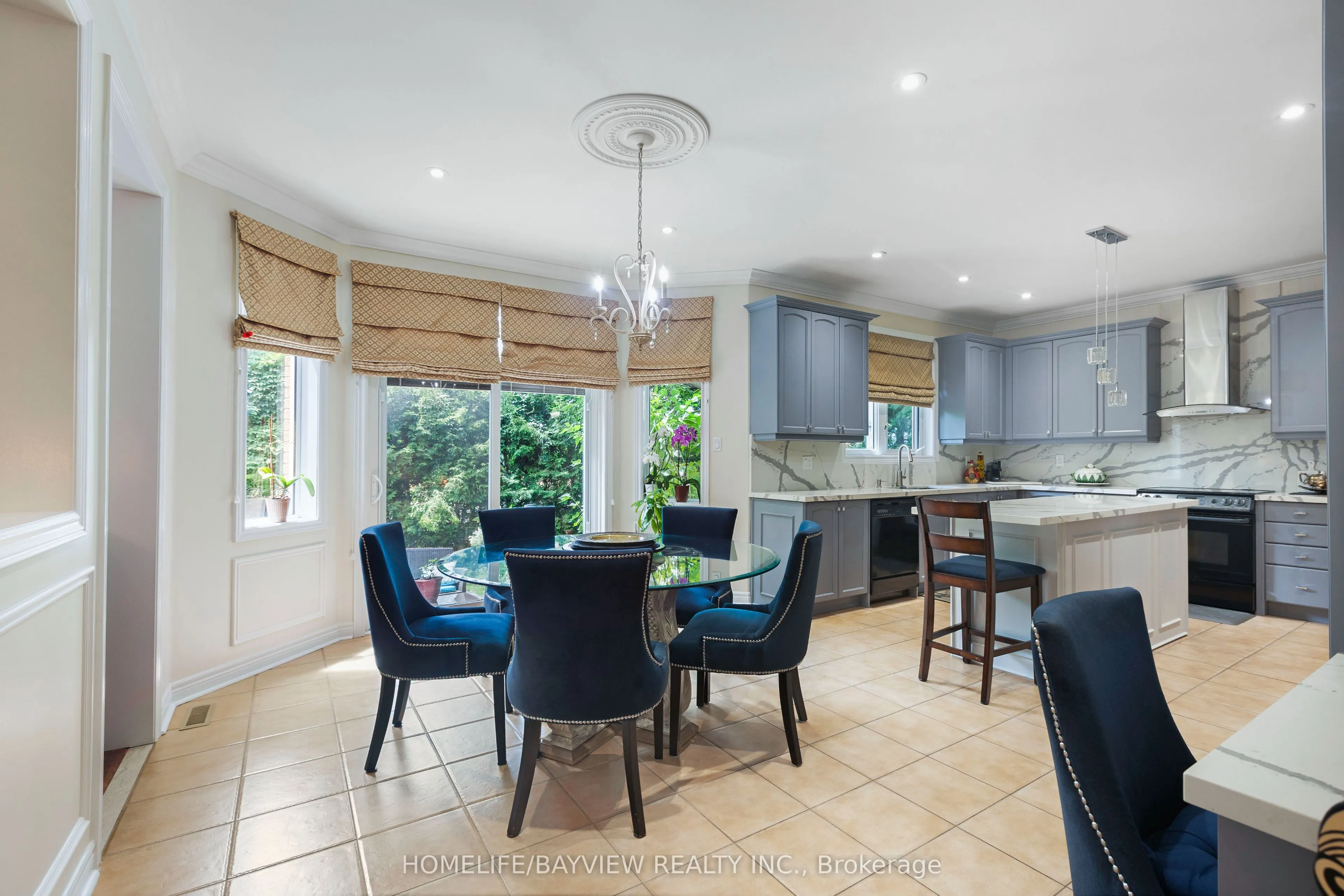 8 Pico Crescent