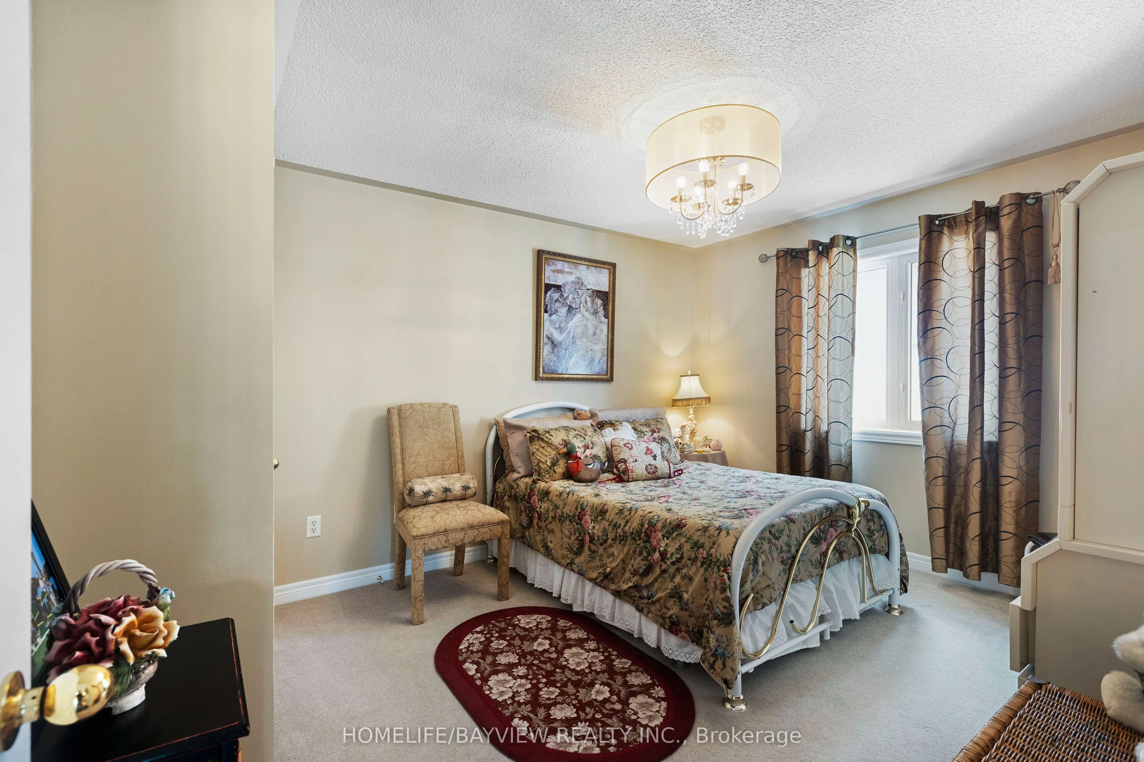 8 Pico Crescent