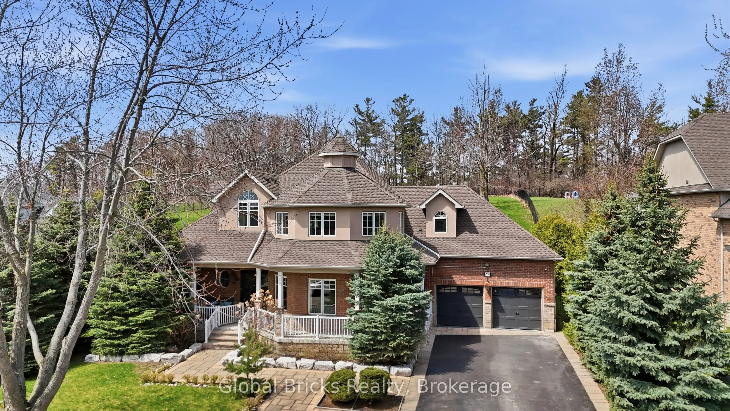 74 Kootenay Ridge