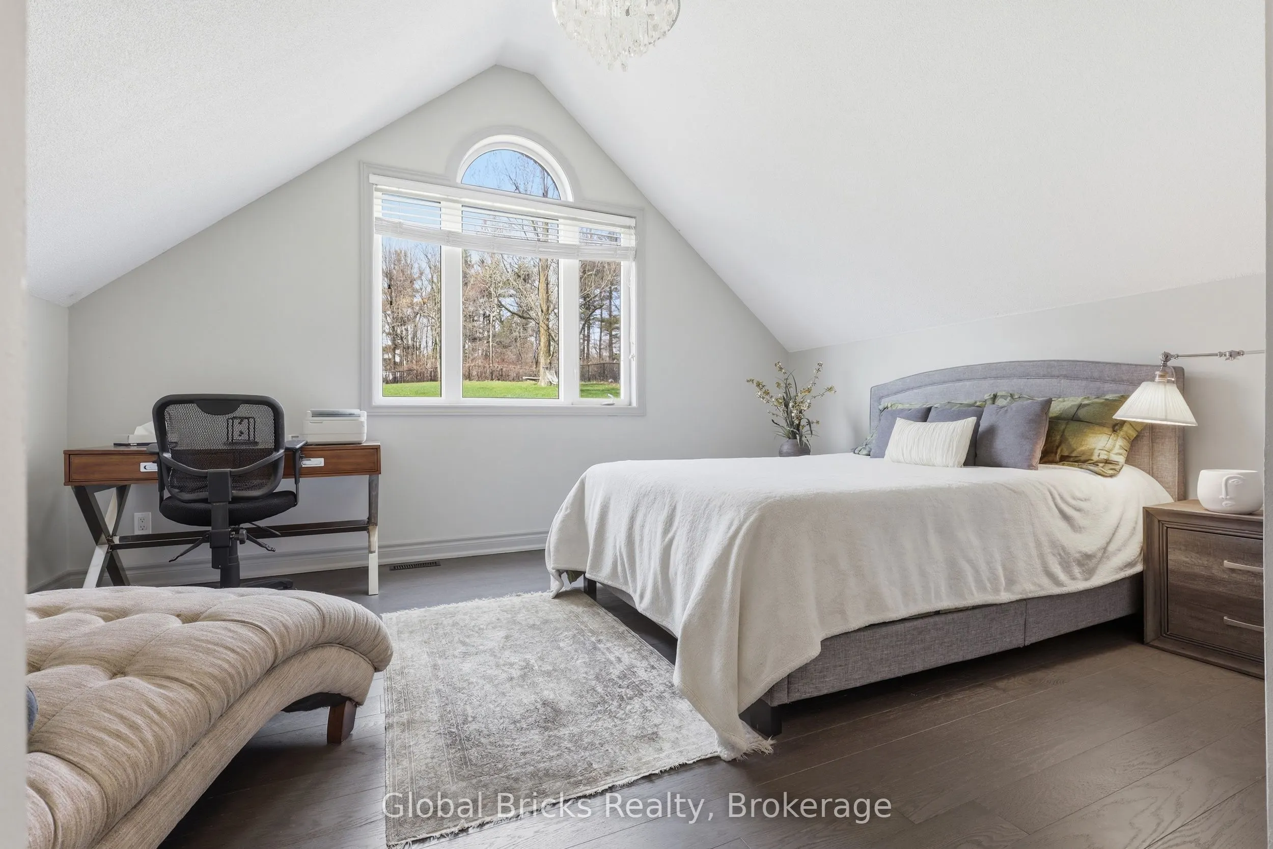 74 Kootenay Ridge