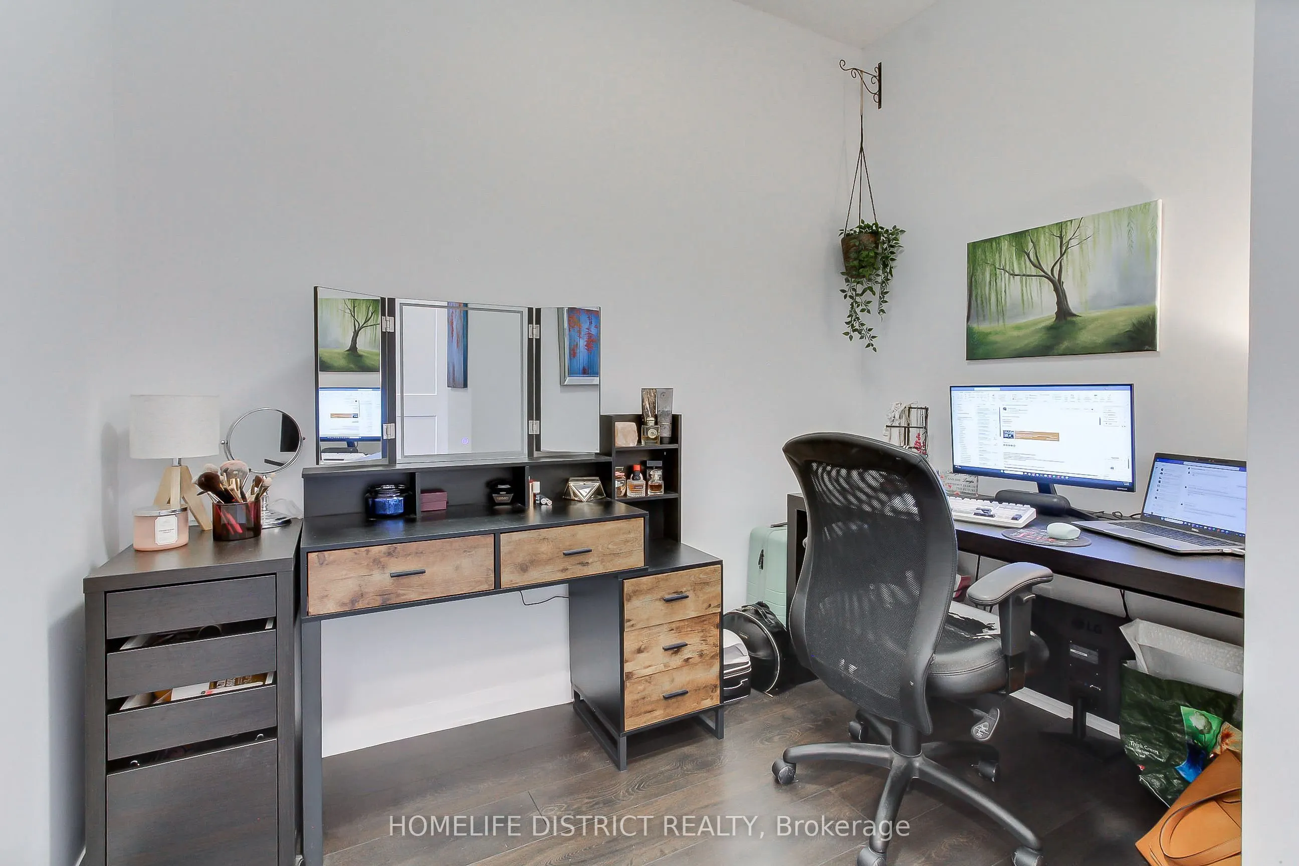 7895 JANE Street #717