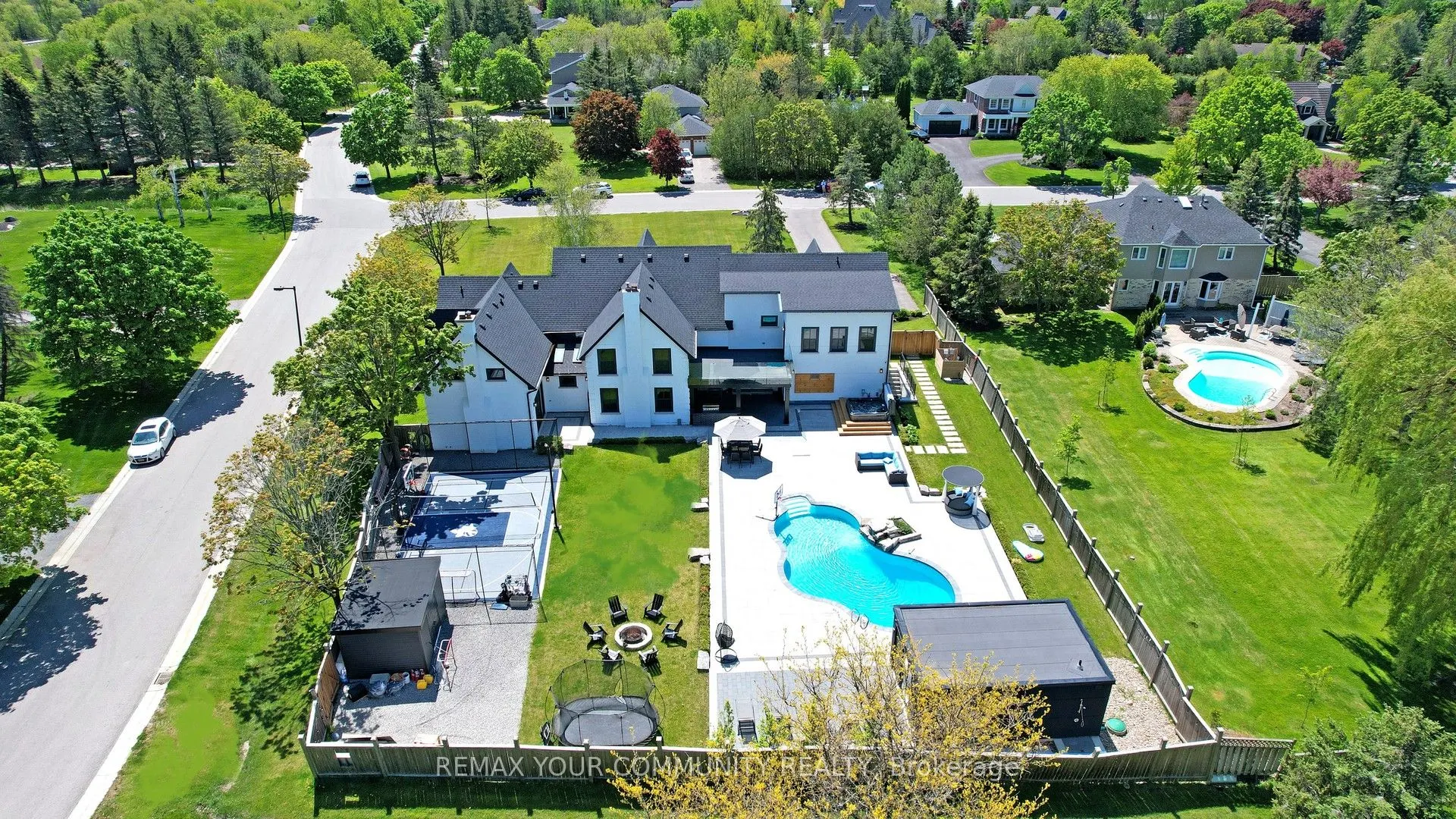 557 Aintree Drive