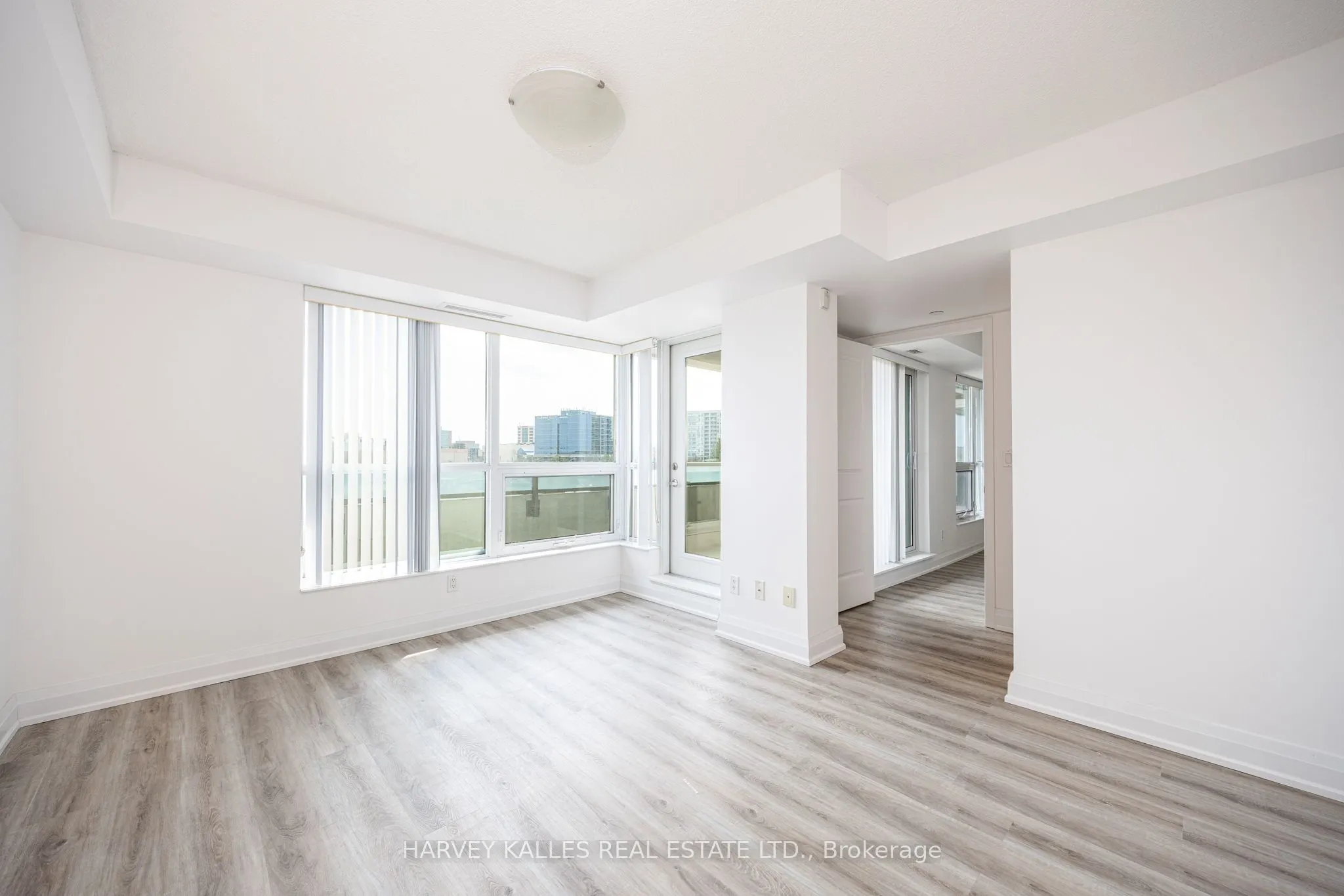 75 Norman Bethune Avenue #317