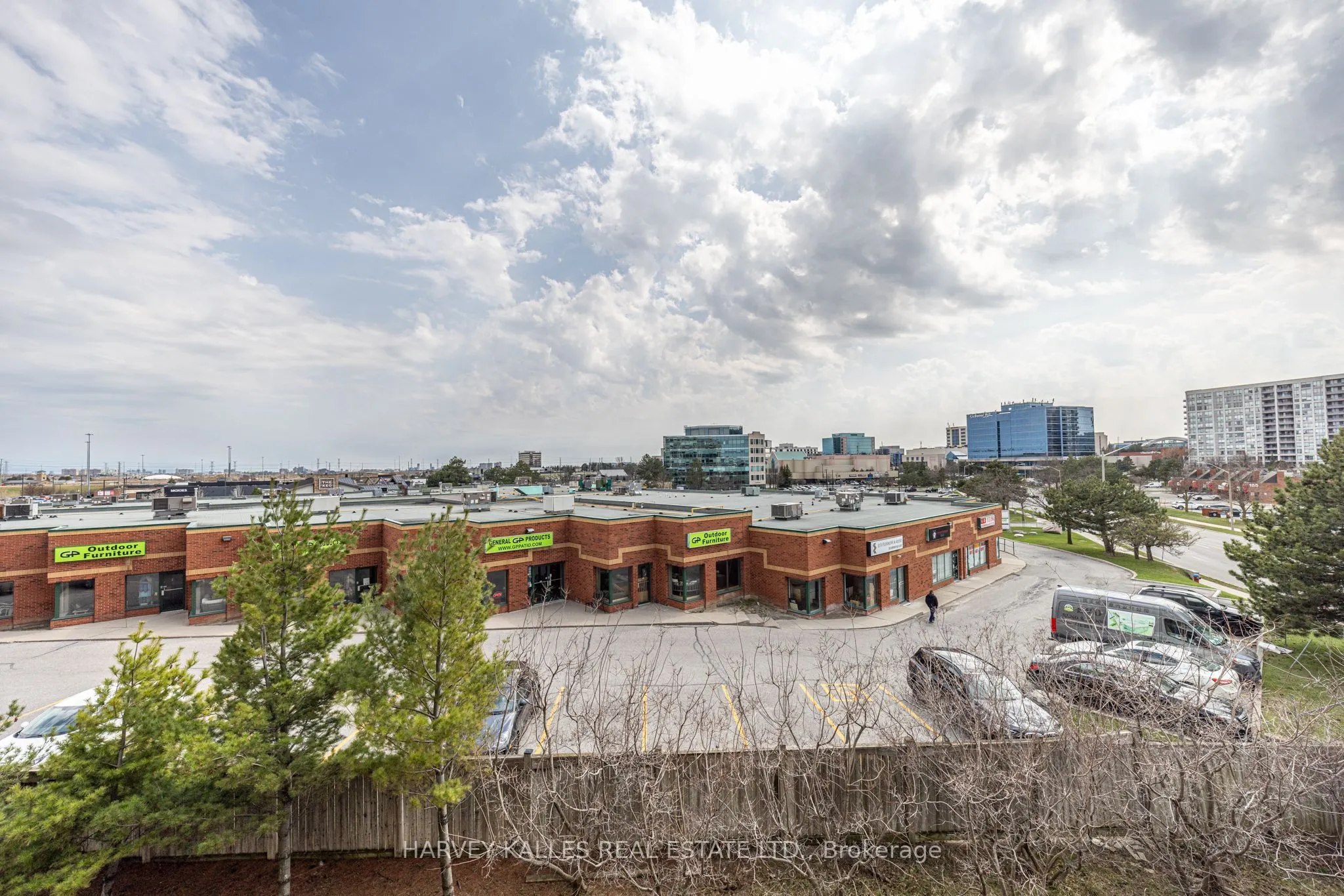 75 Norman Bethune Avenue #317