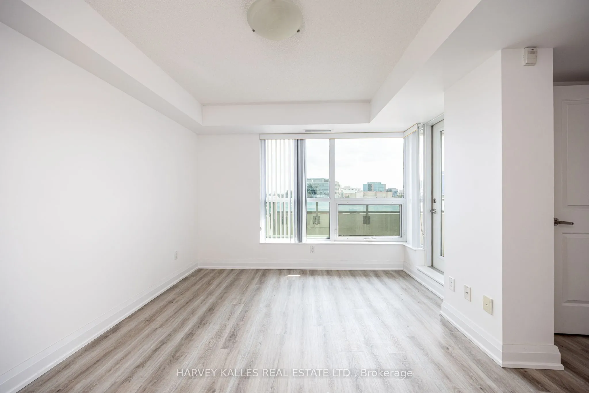 75 Norman Bethune Avenue #317