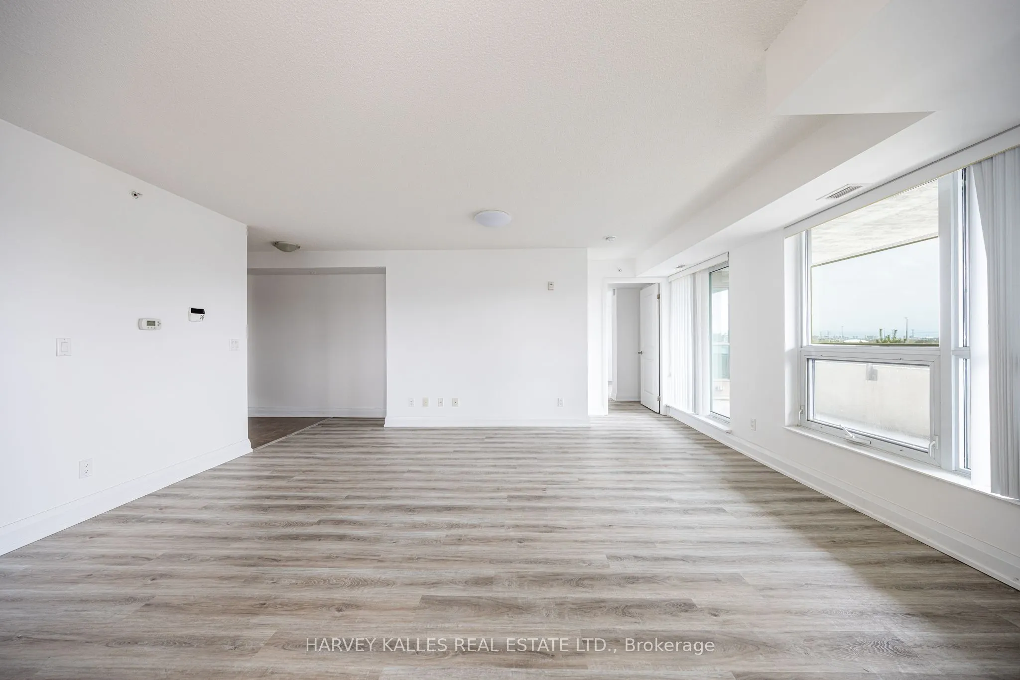 75 Norman Bethune Avenue #317