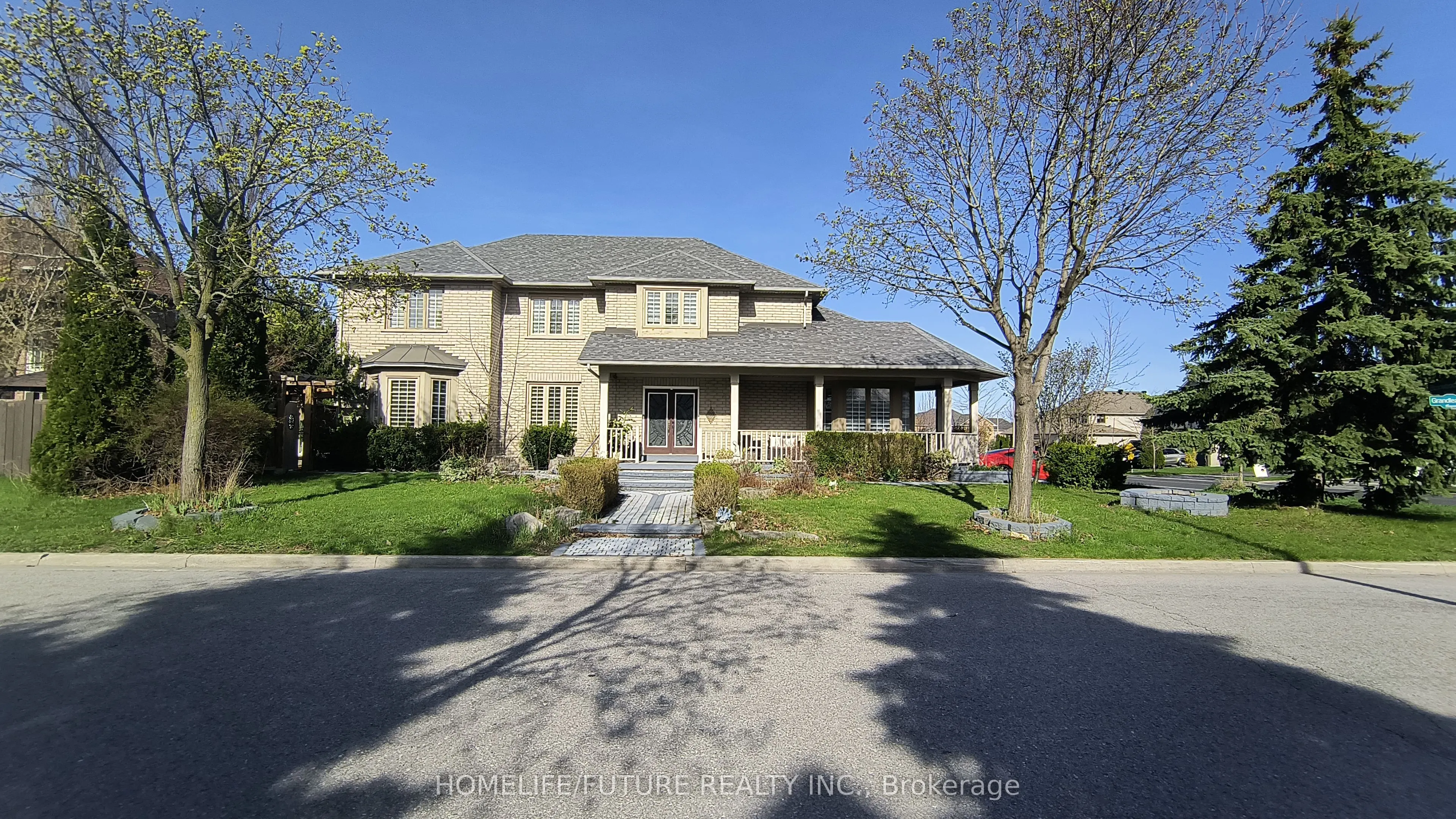 75 Boxwood Crescent