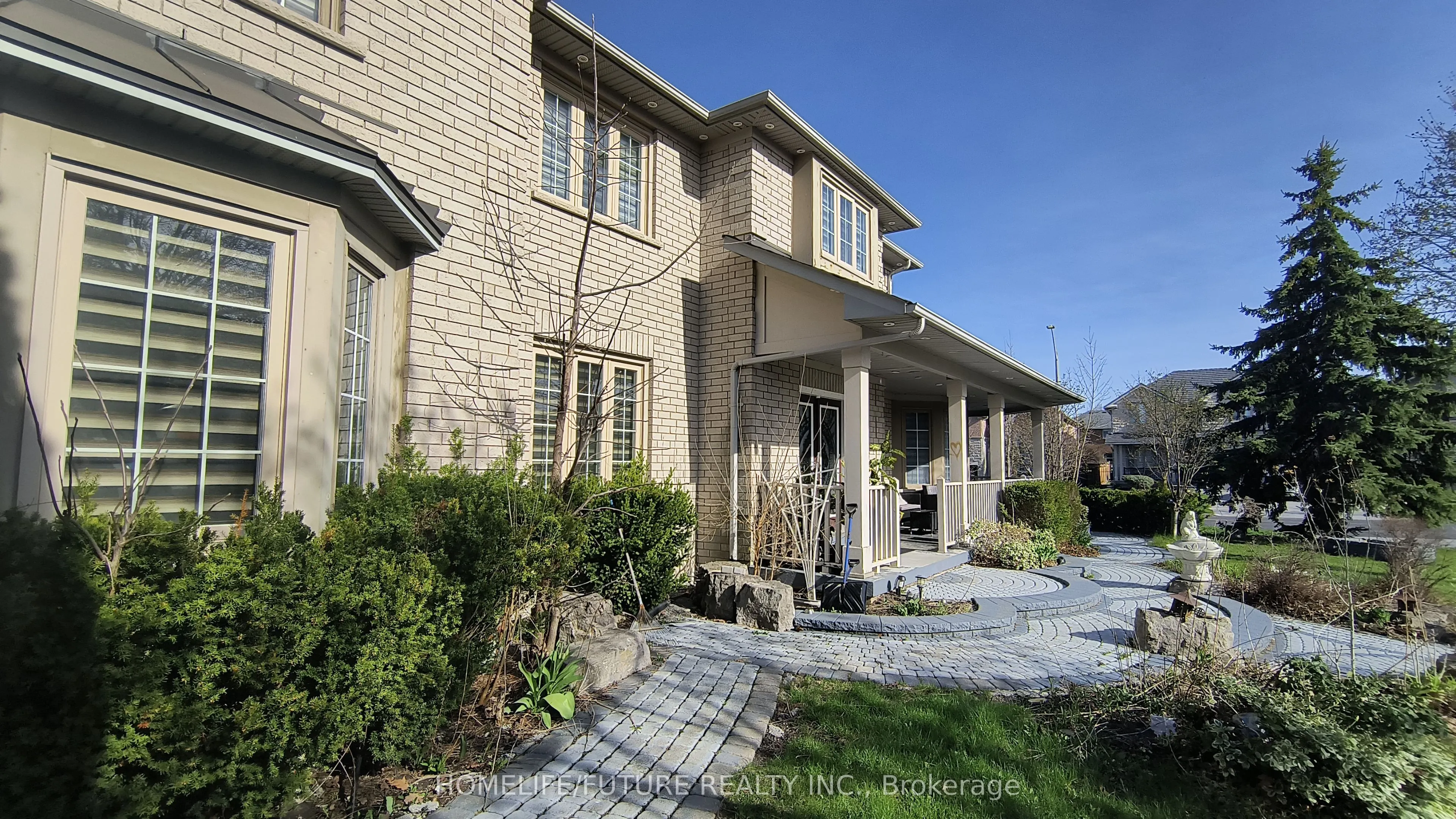 75 Boxwood Crescent