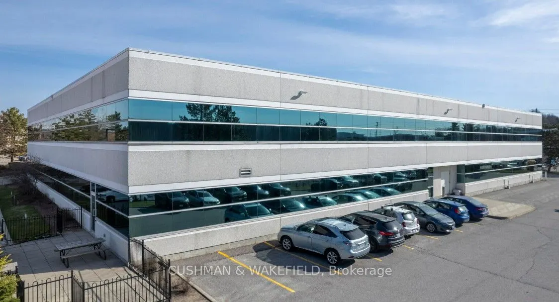 25 Centurian Drive #202