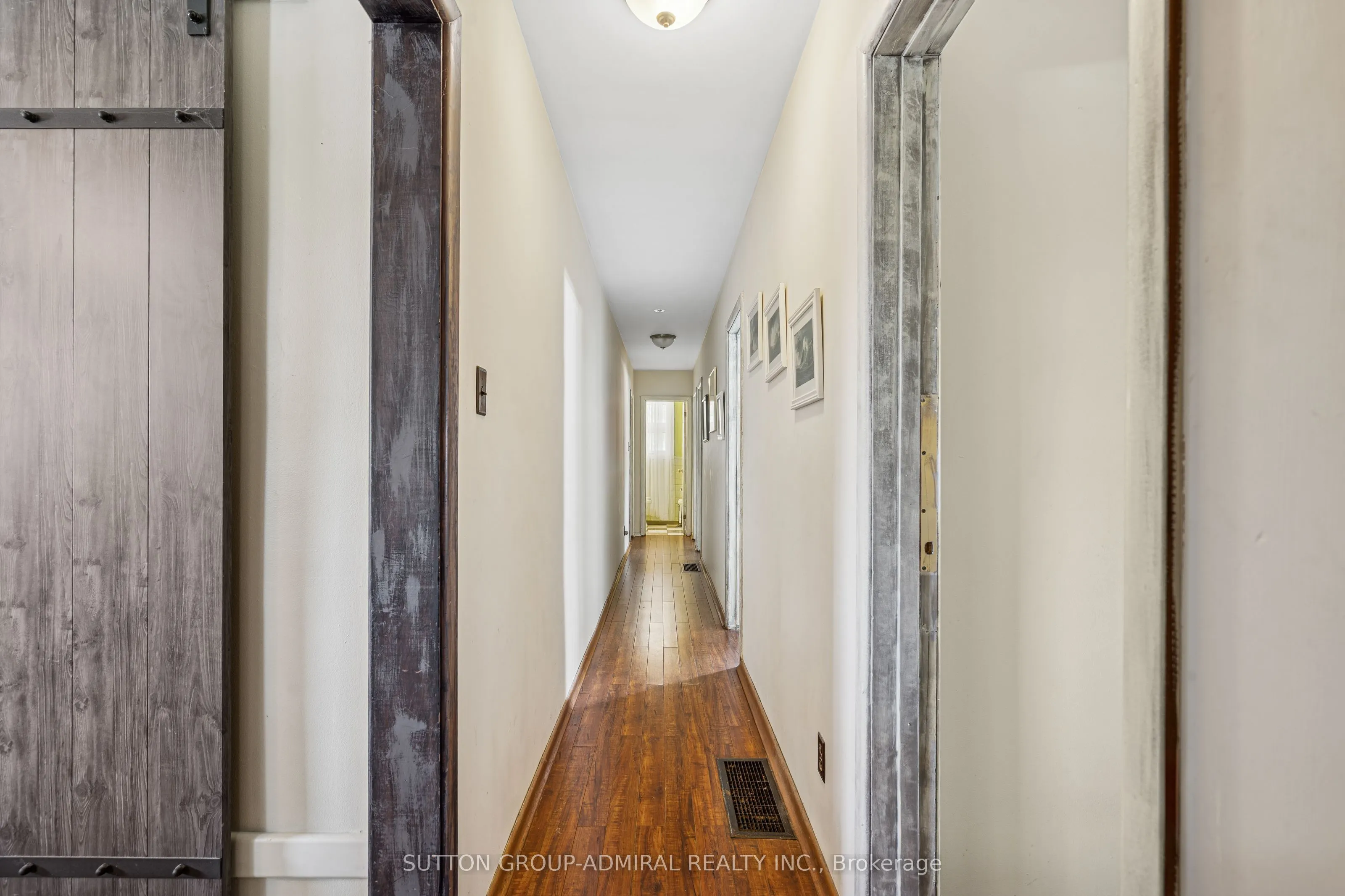 499 York Street