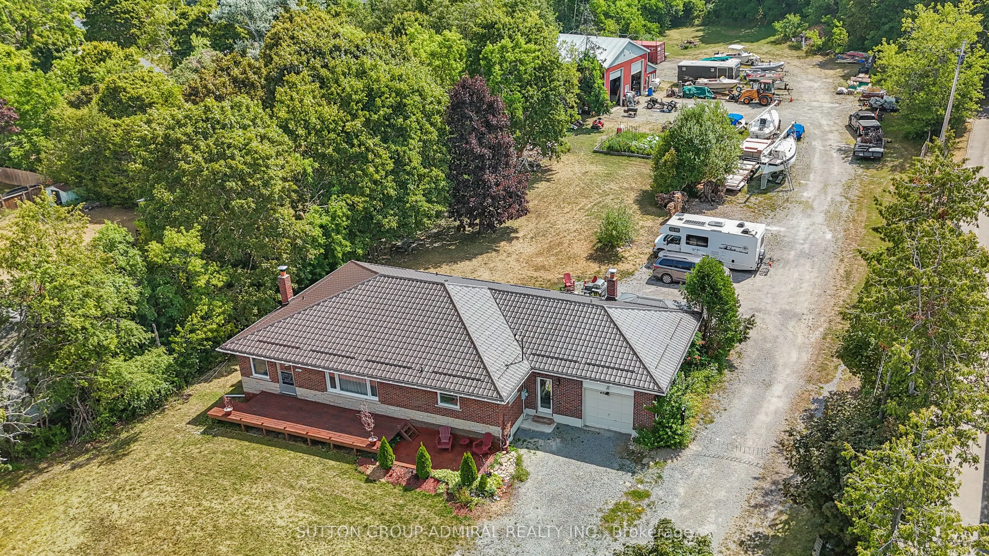 499 York Street