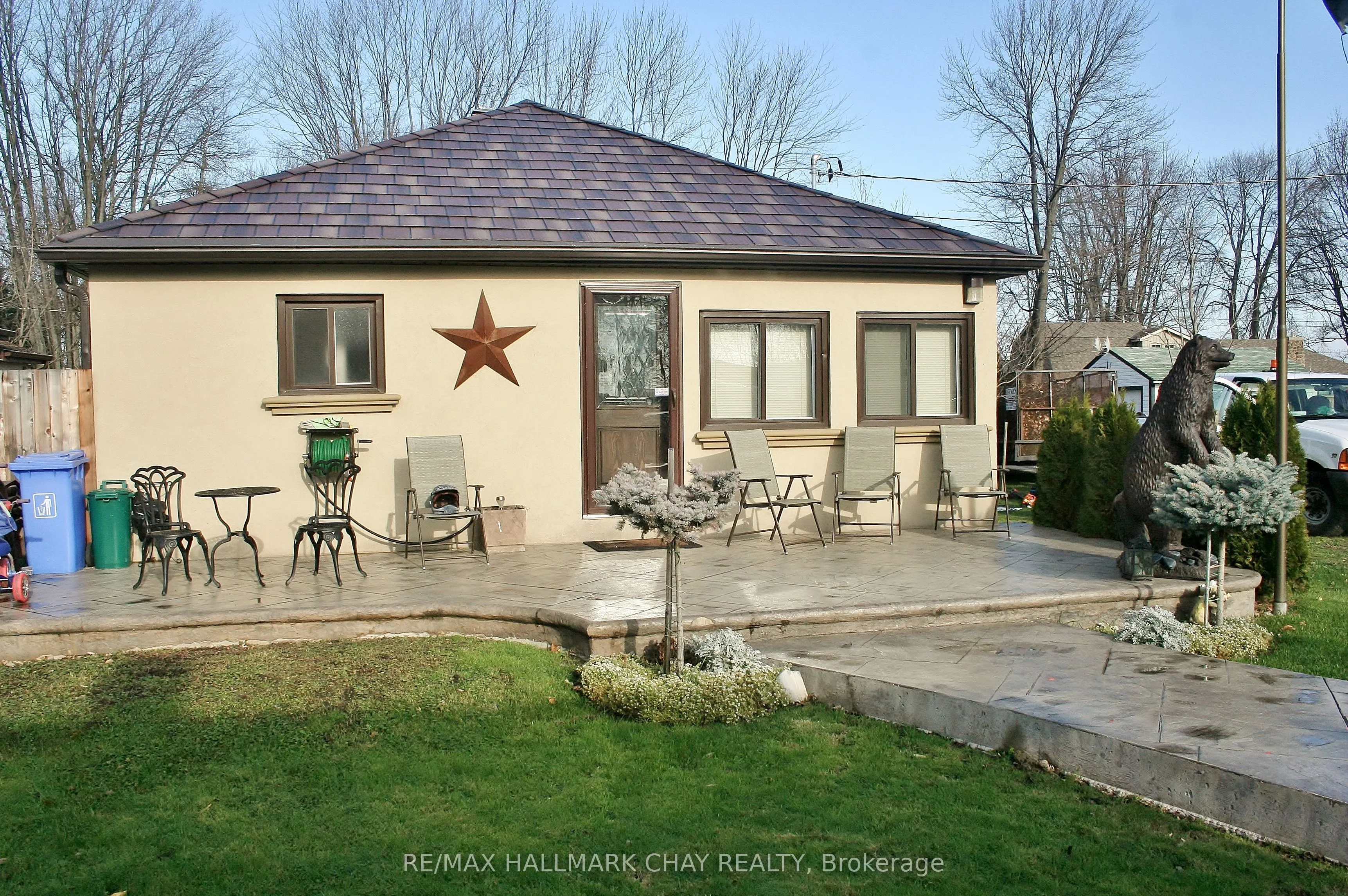 1099 Poplar Drive