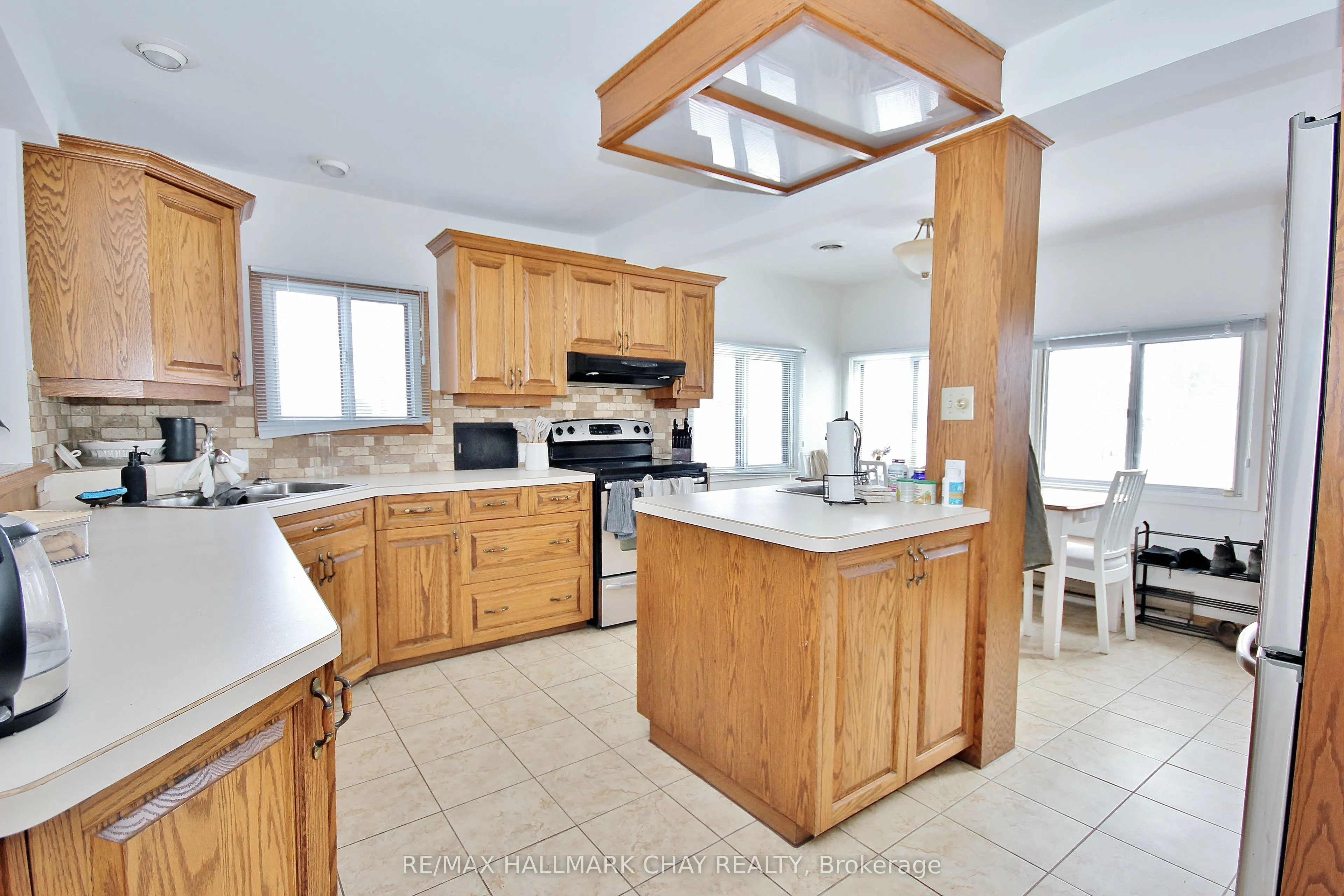 1099 Poplar Drive