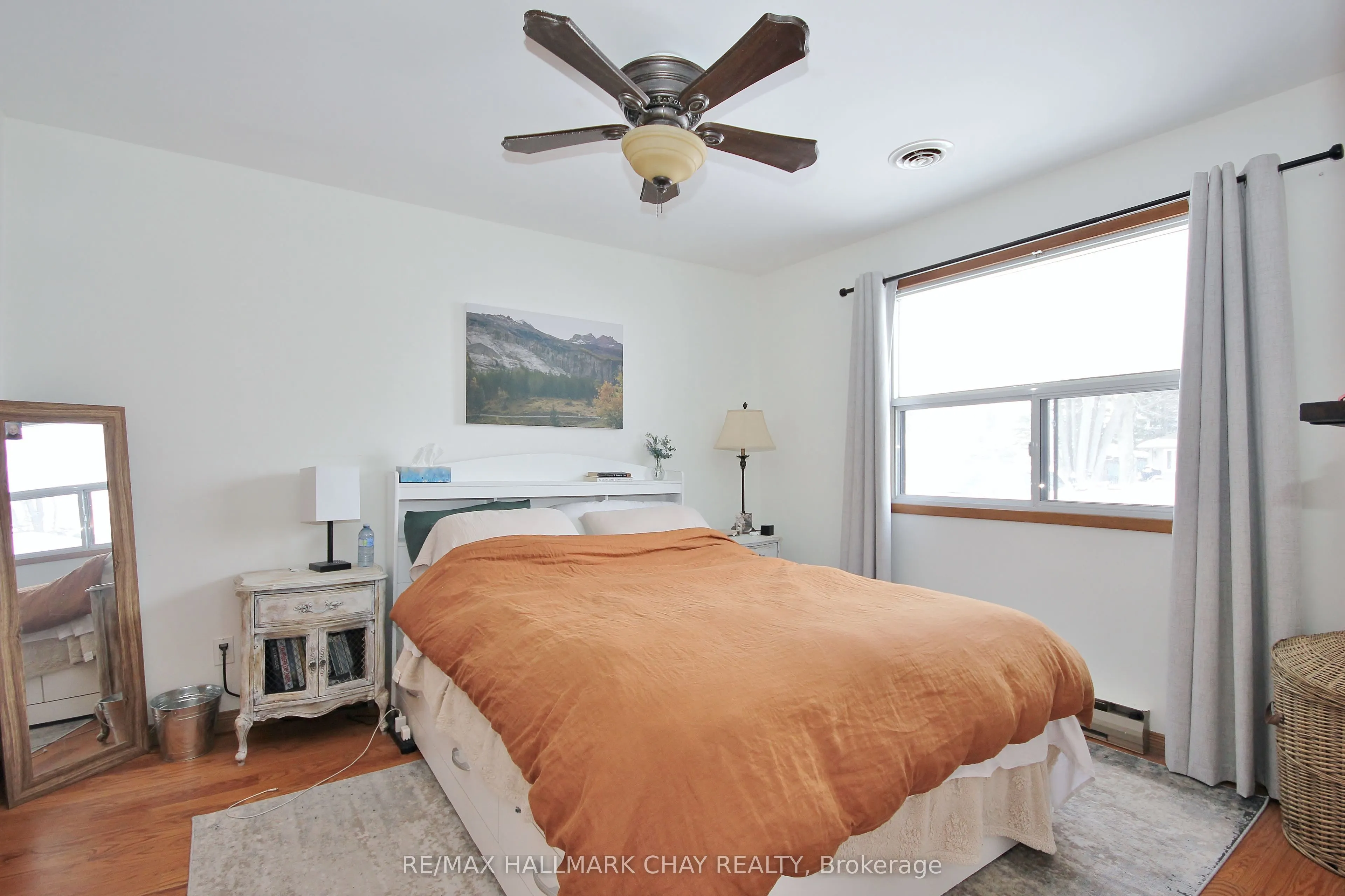 1099 Poplar Drive